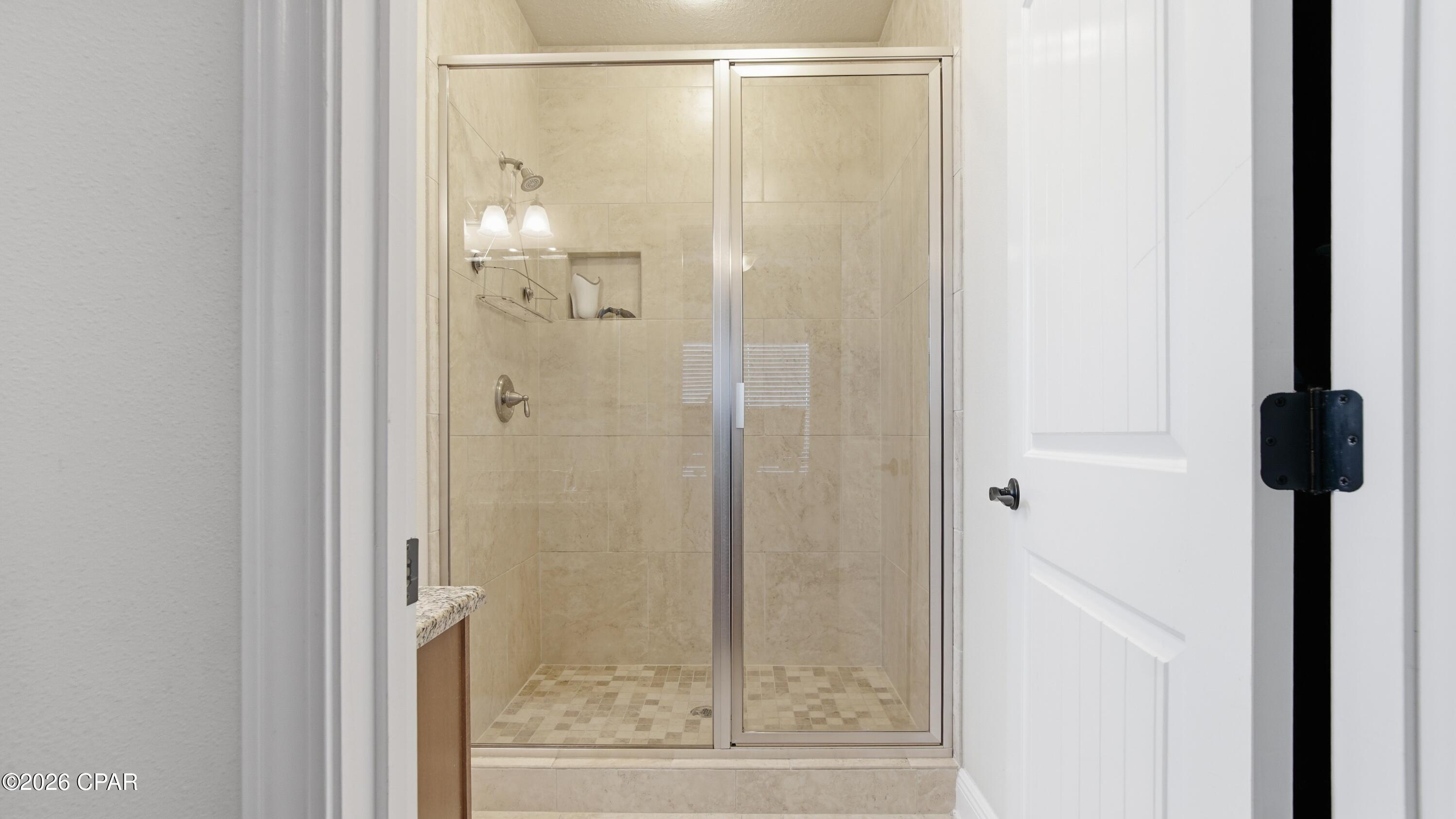 Image 6 For 2407 Grandiflora Boulevard