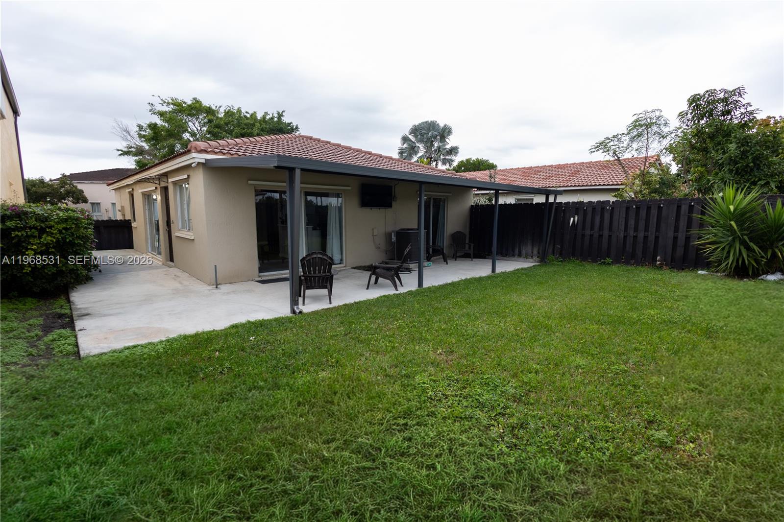 Weitzer Serena Lakes West