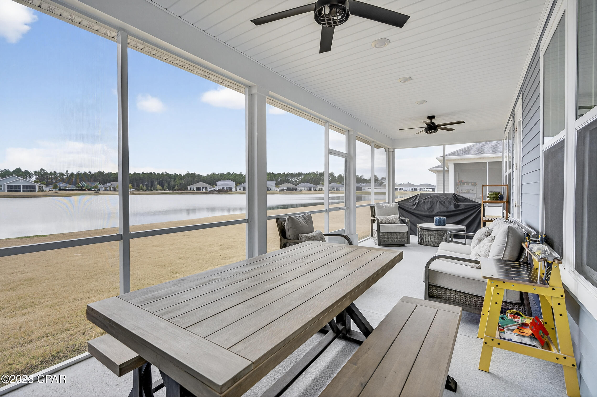 Listing photo id 43 for 886 Breakfast Point Boulevard