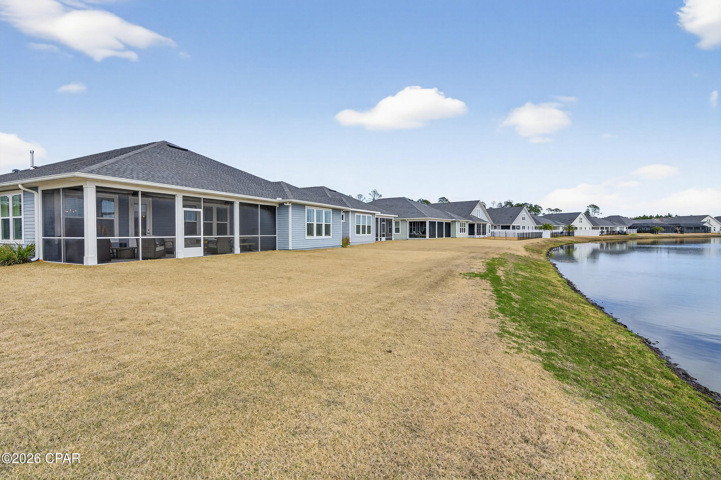 Listing photo id 5 for 886 Breakfast Point Boulevard