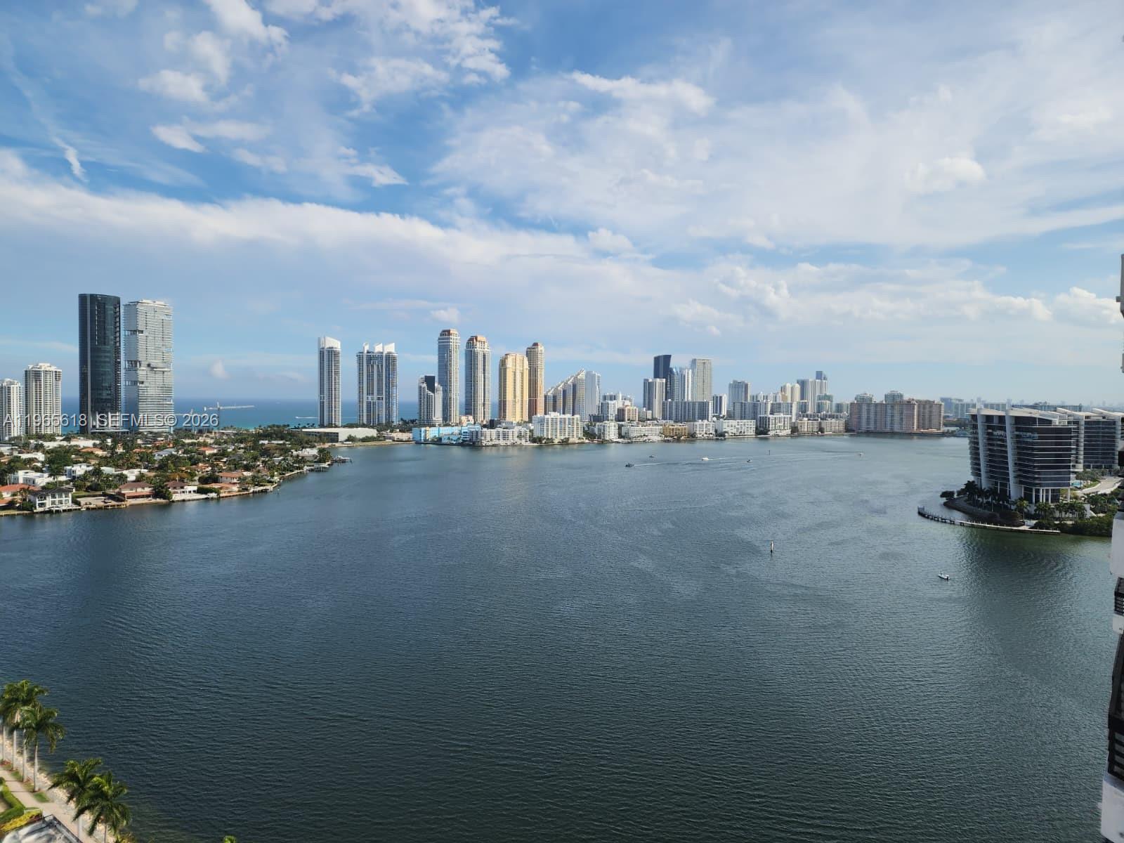 Mystic Pointe Tower 500 C