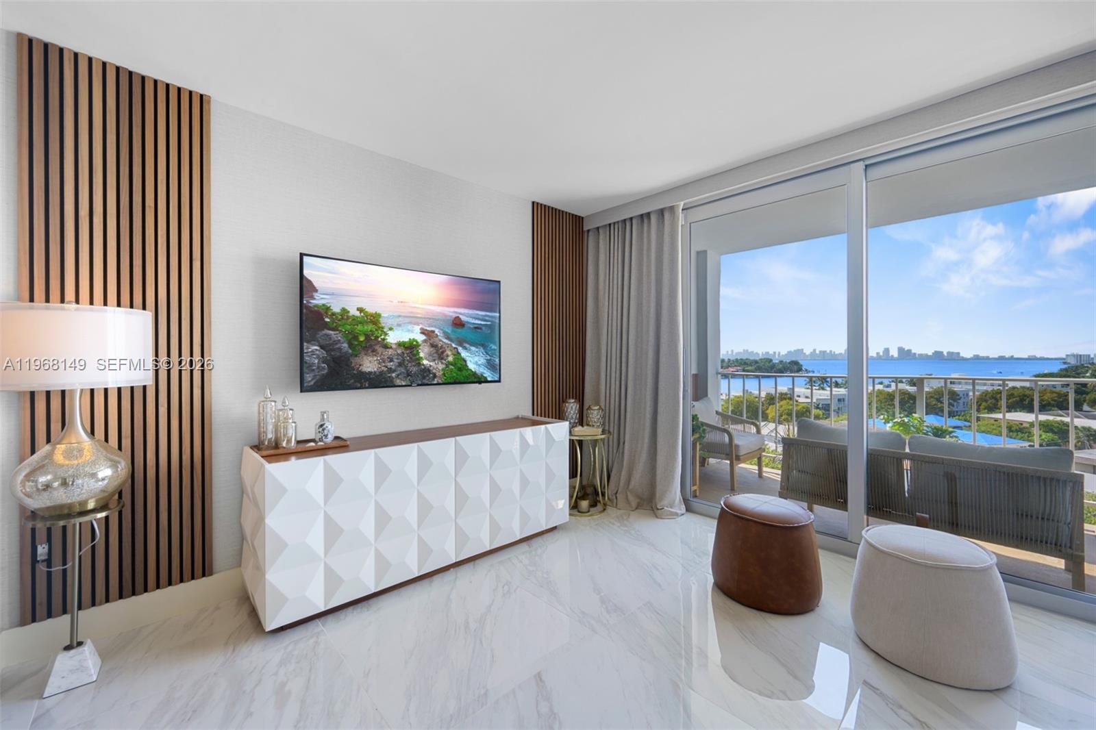 6900-bay-dr-8a-miami-beach-fl-33141/hzid_c66e0c31