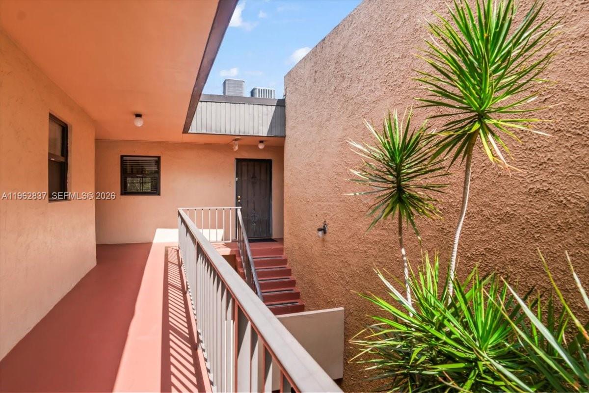 Jacaranda Villas No 1 Con