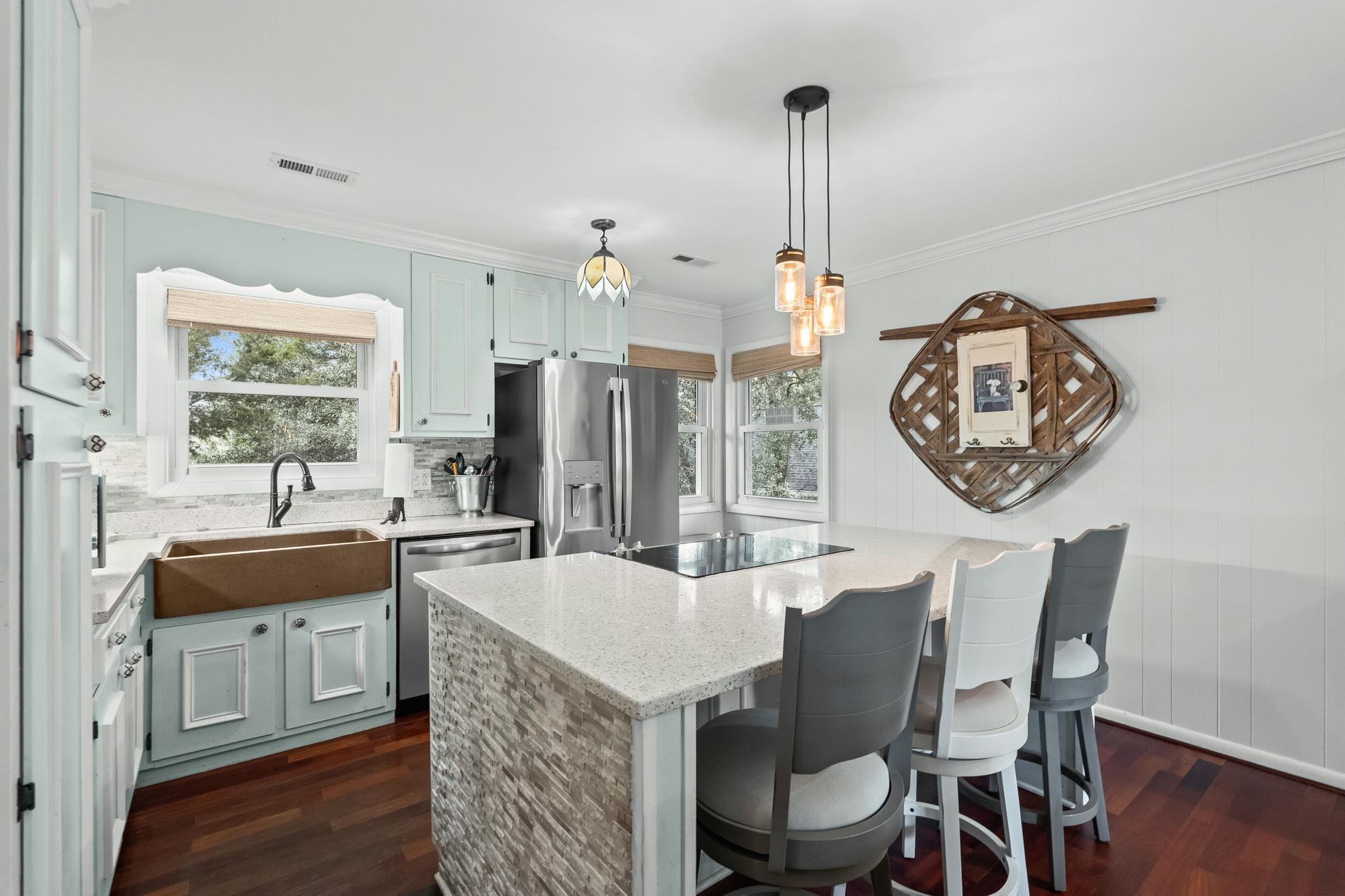 2604450 | Photo 21