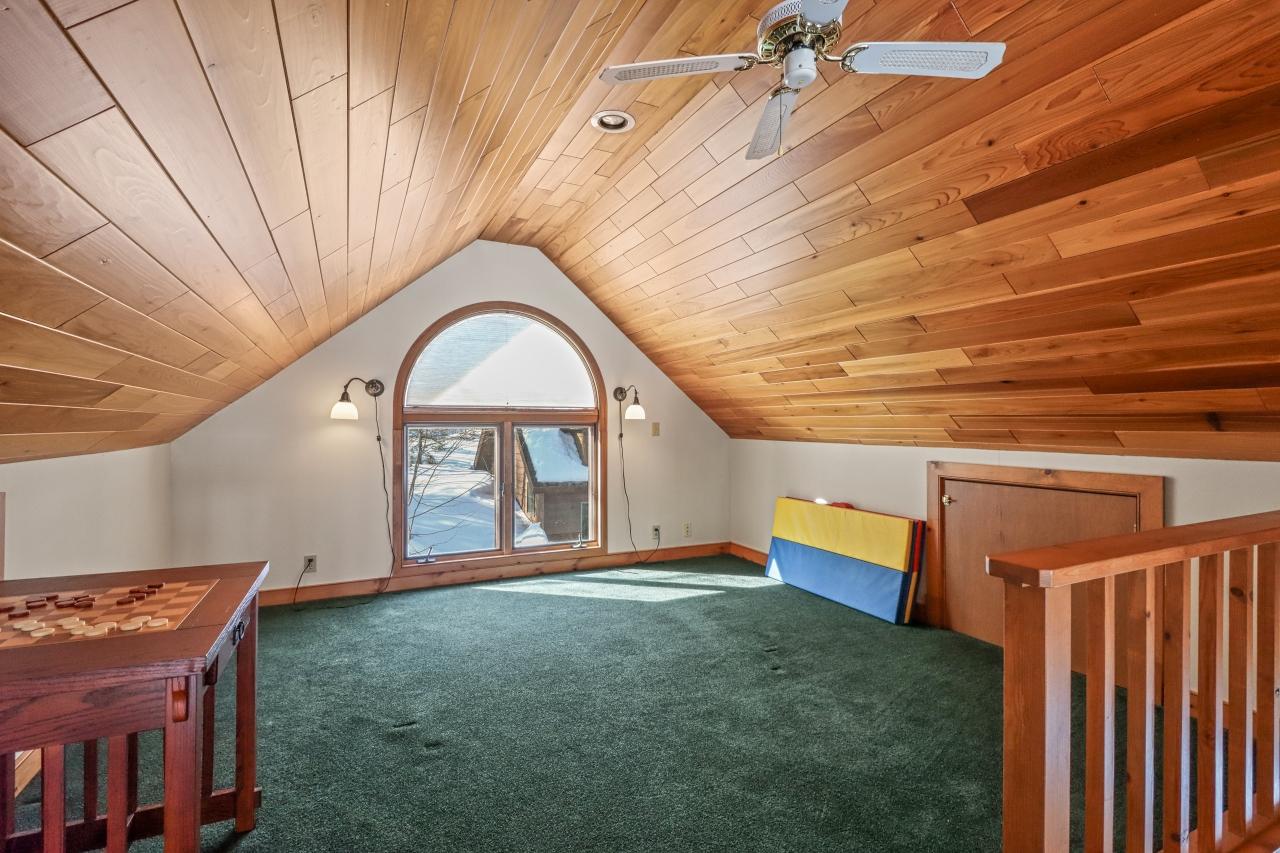 Spectacle Lake Property 3306 Retriever Ln Photo 16