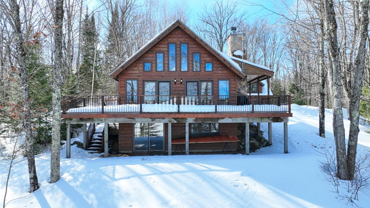 Spectacle Lake Property 3306 Retriever Ln Photo 3