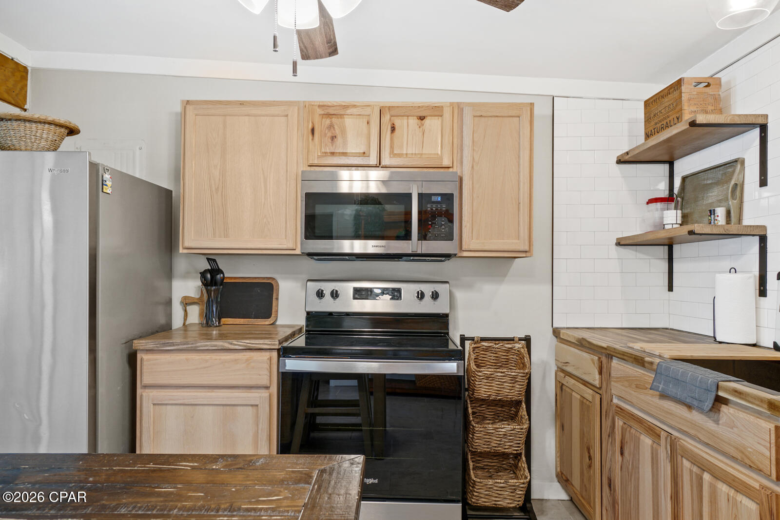 Image 7 For 13809 Bay Avenue