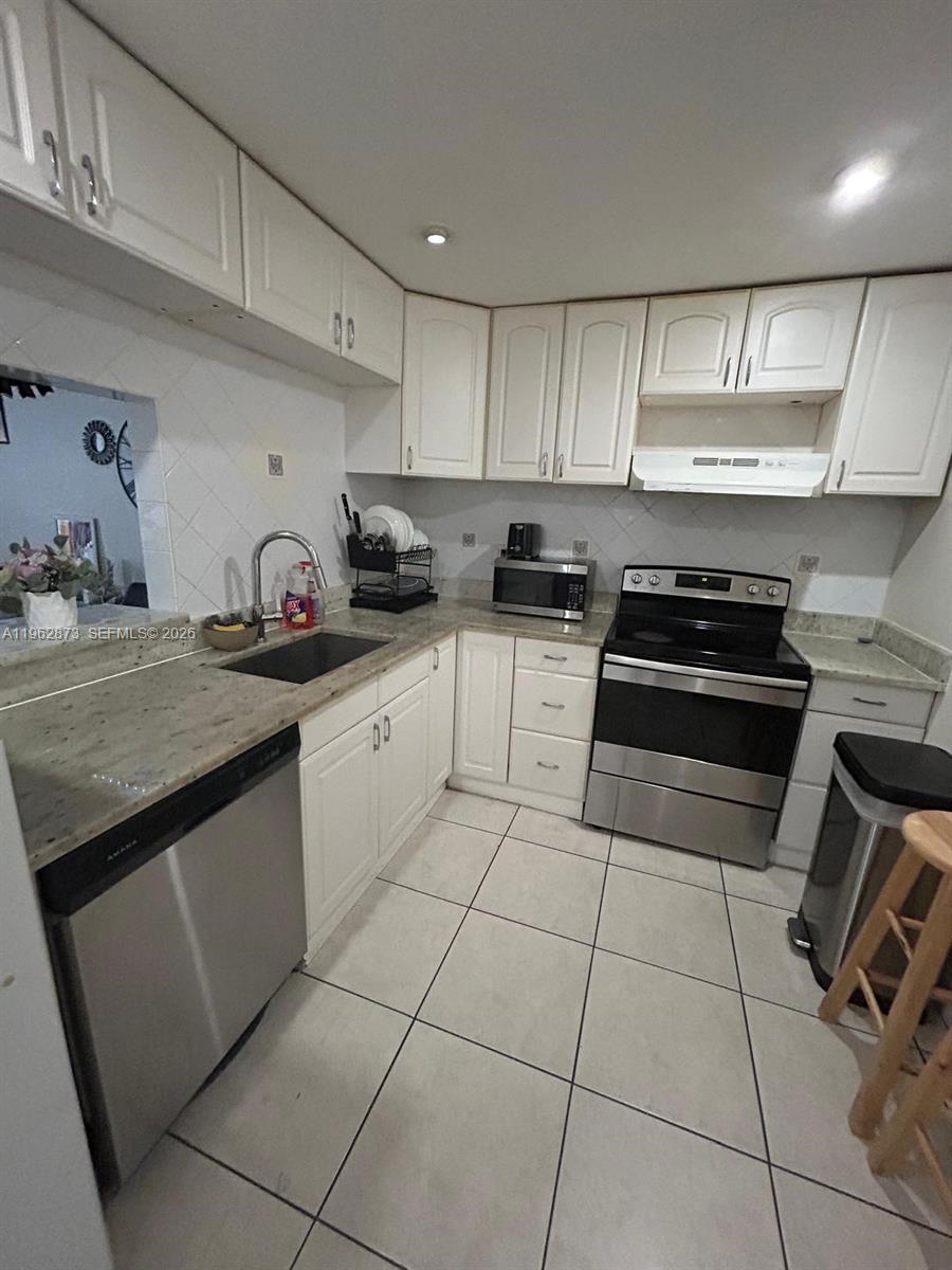 Heritage Circle Condo