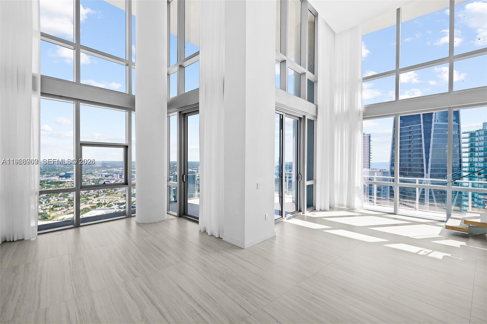 Paramount Miami Worldcent