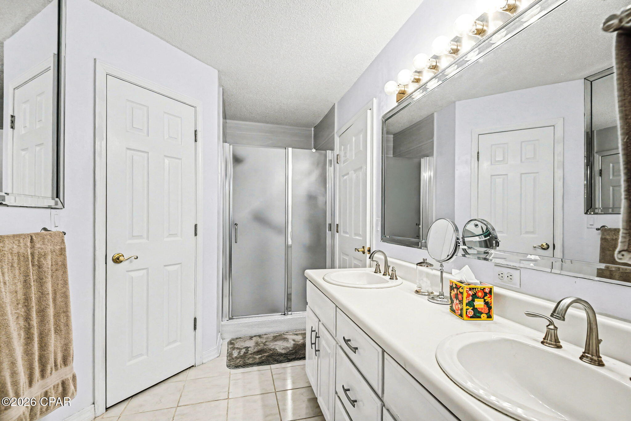 Image 20 For 1993 Biscayne Boulevard