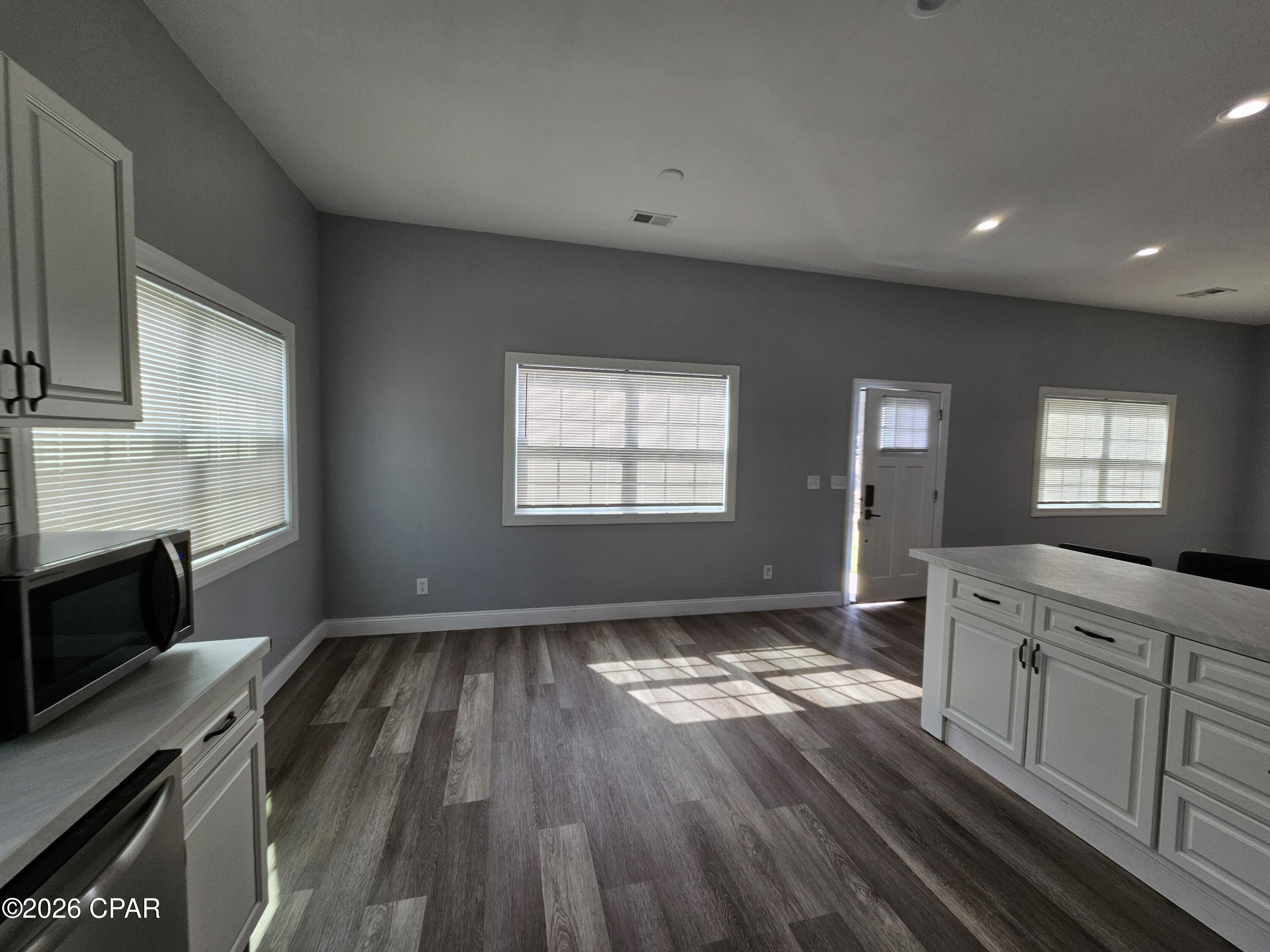 Image 6 For 1409 6th Court