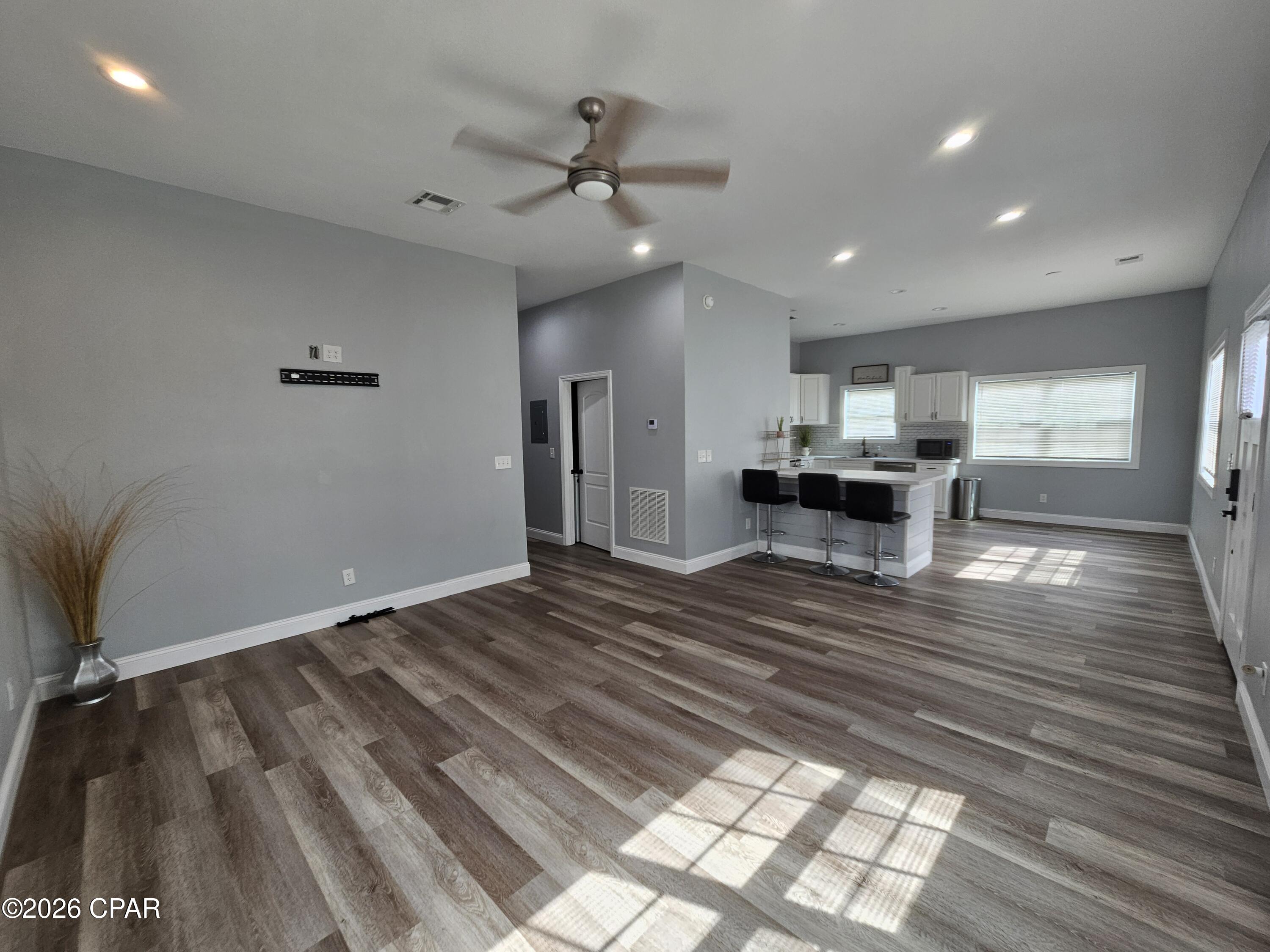 Image 8 For 1409 6th Court