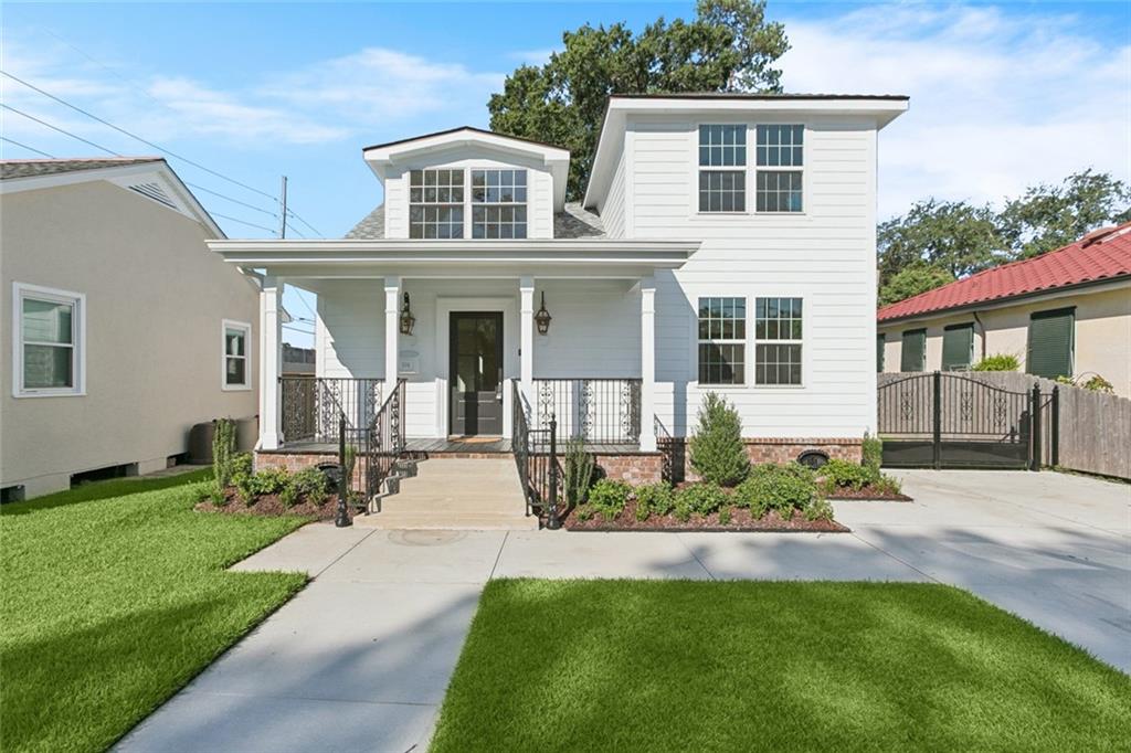 504 BROCKENBRAUGH Court