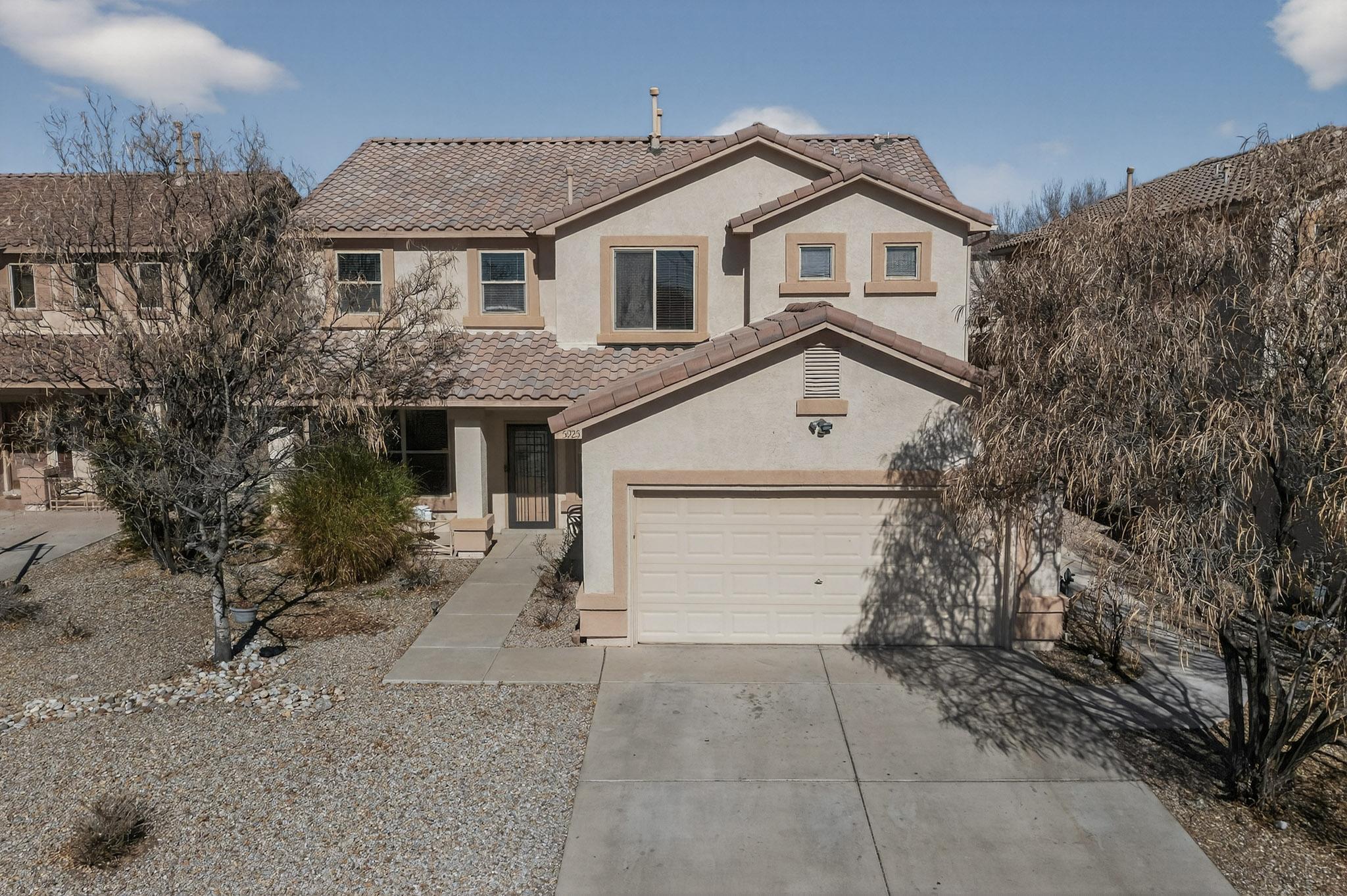 5925 Las Cadenas Road, Albuquerque NM 87120