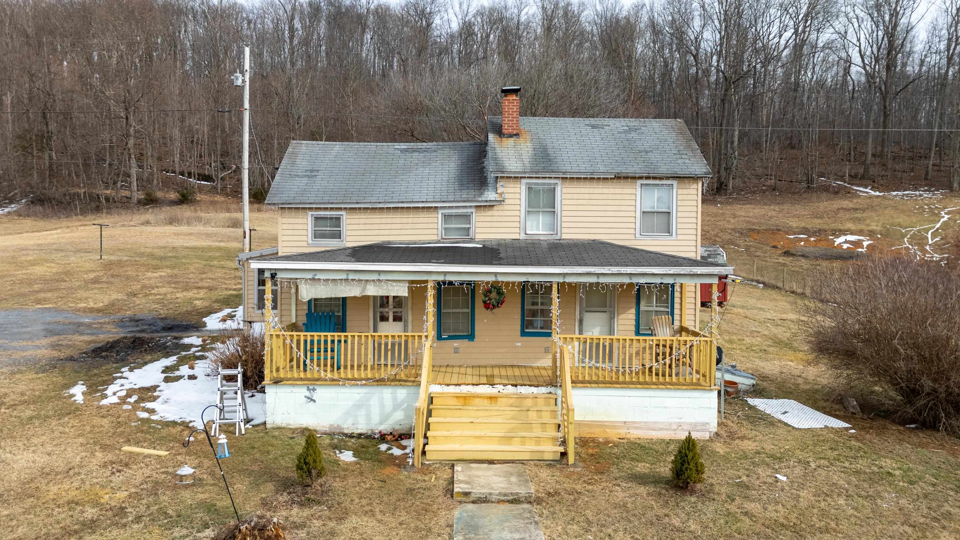 394 RIDGE RD exterior