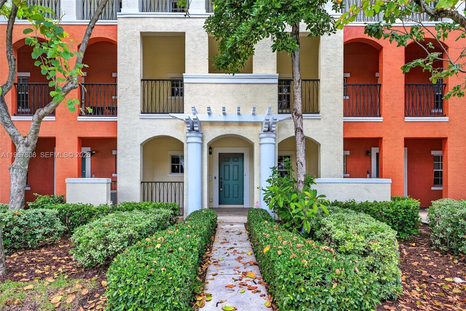 Homes for sale in Pompano Beach, FL | 704 Sw 1st Ave, Pompano Beach, FL 33060 | MLS# A11967808