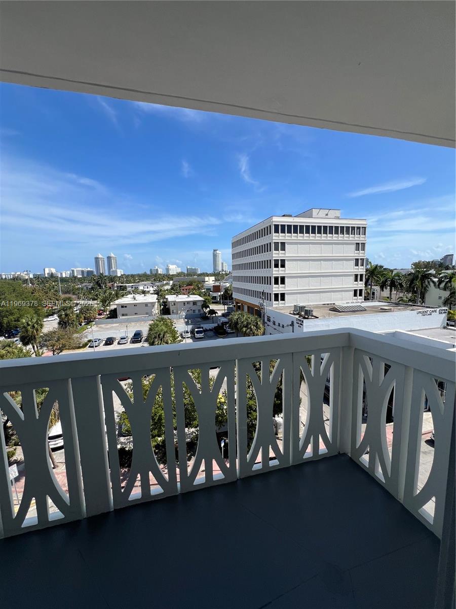 Homes for sale in Miami Beach, FL | 4142 N Jefferson Ave #6B, Miami Beach, FL 33140 | MLS# A11969378