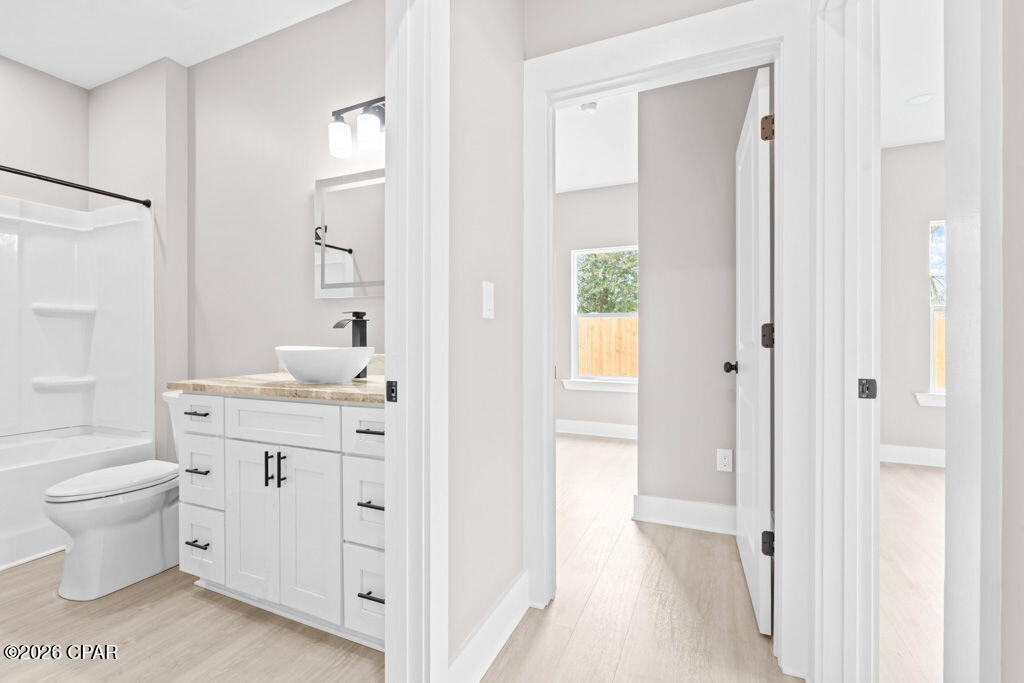 Image 20 For 927 Spring Avenue