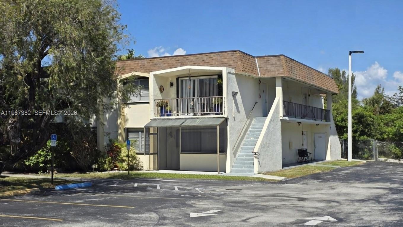 Lakewood Villas Condo