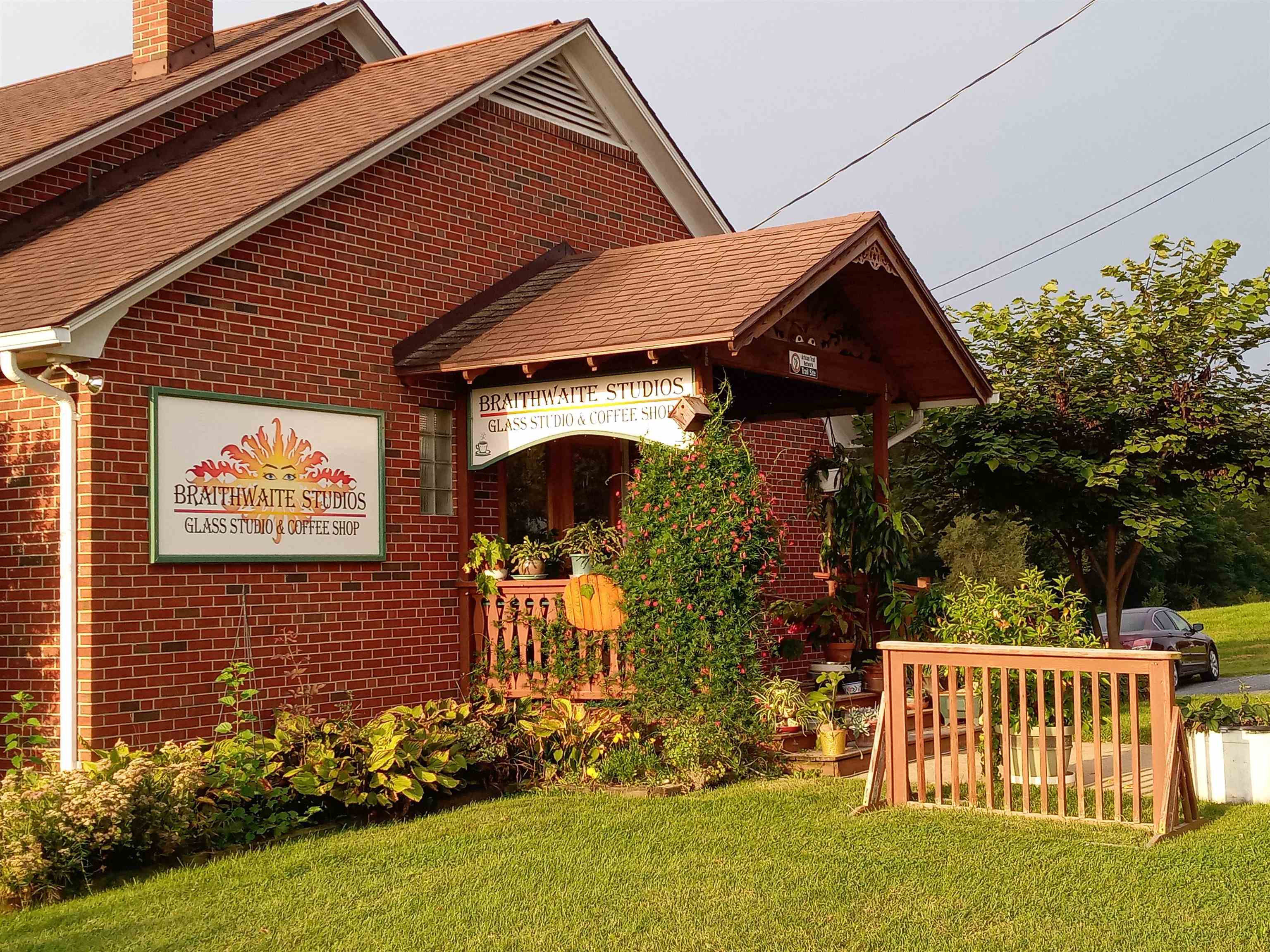 415 MASON ST exterior