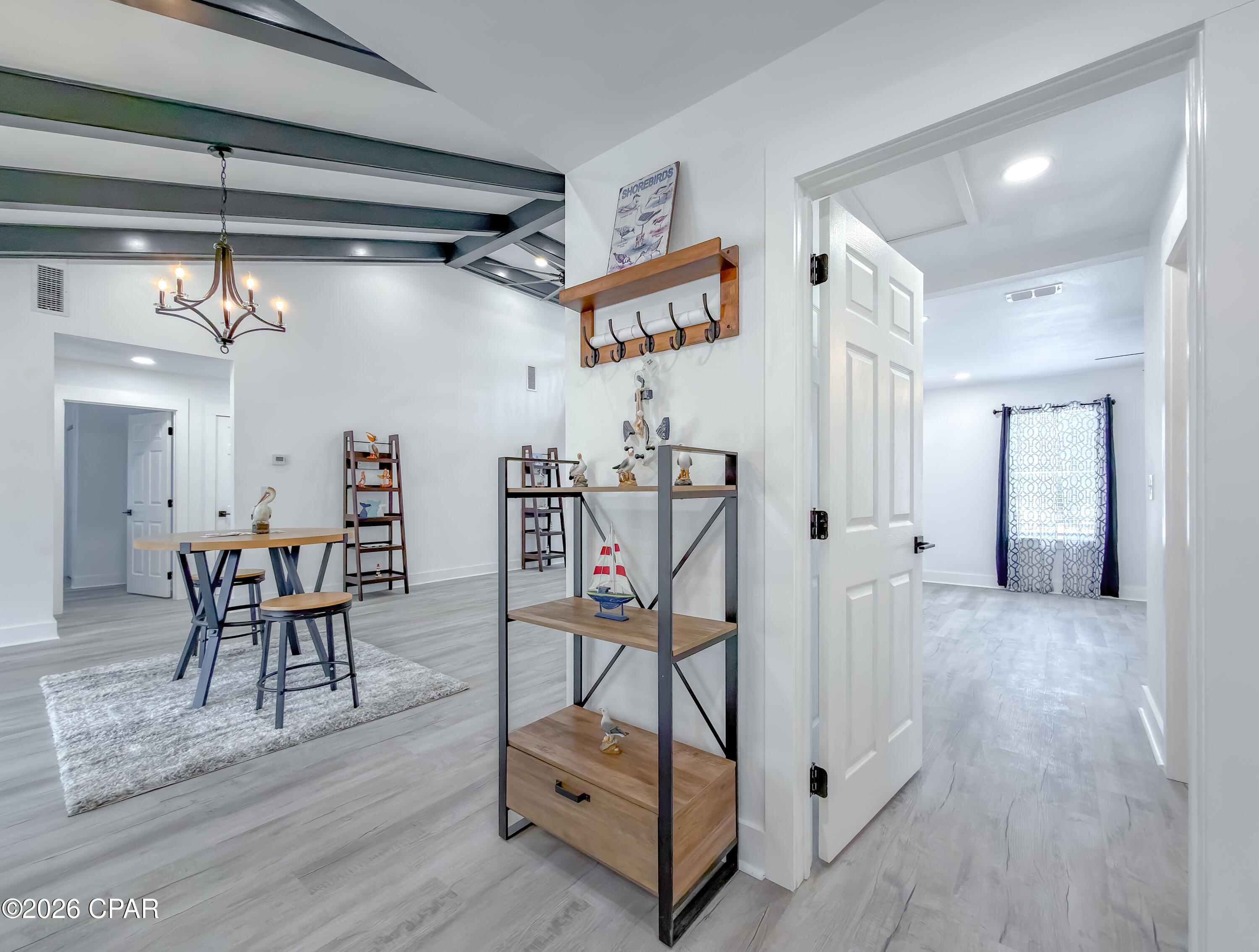 Image 13 For 15608 New Market Road