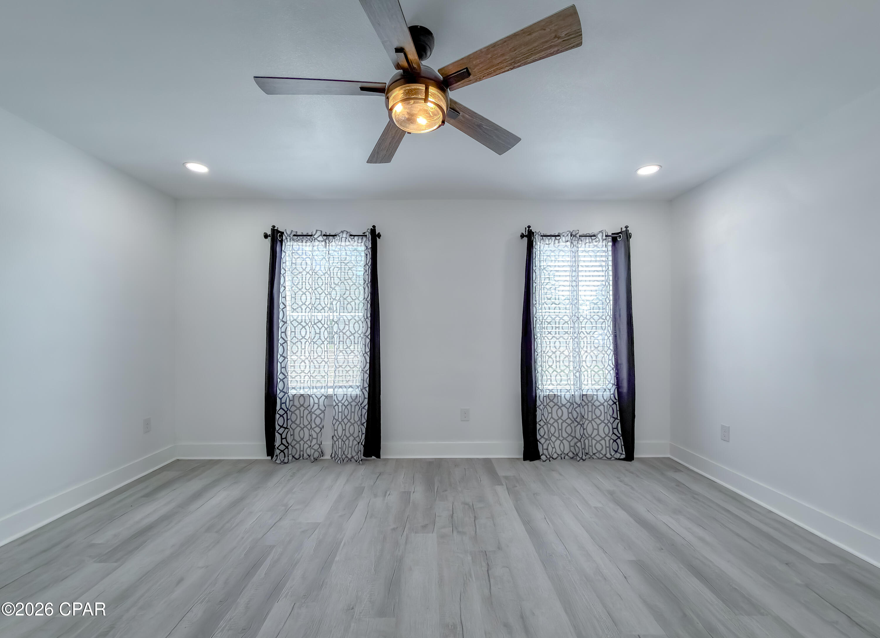 Image 31 For 15608 New Market Road