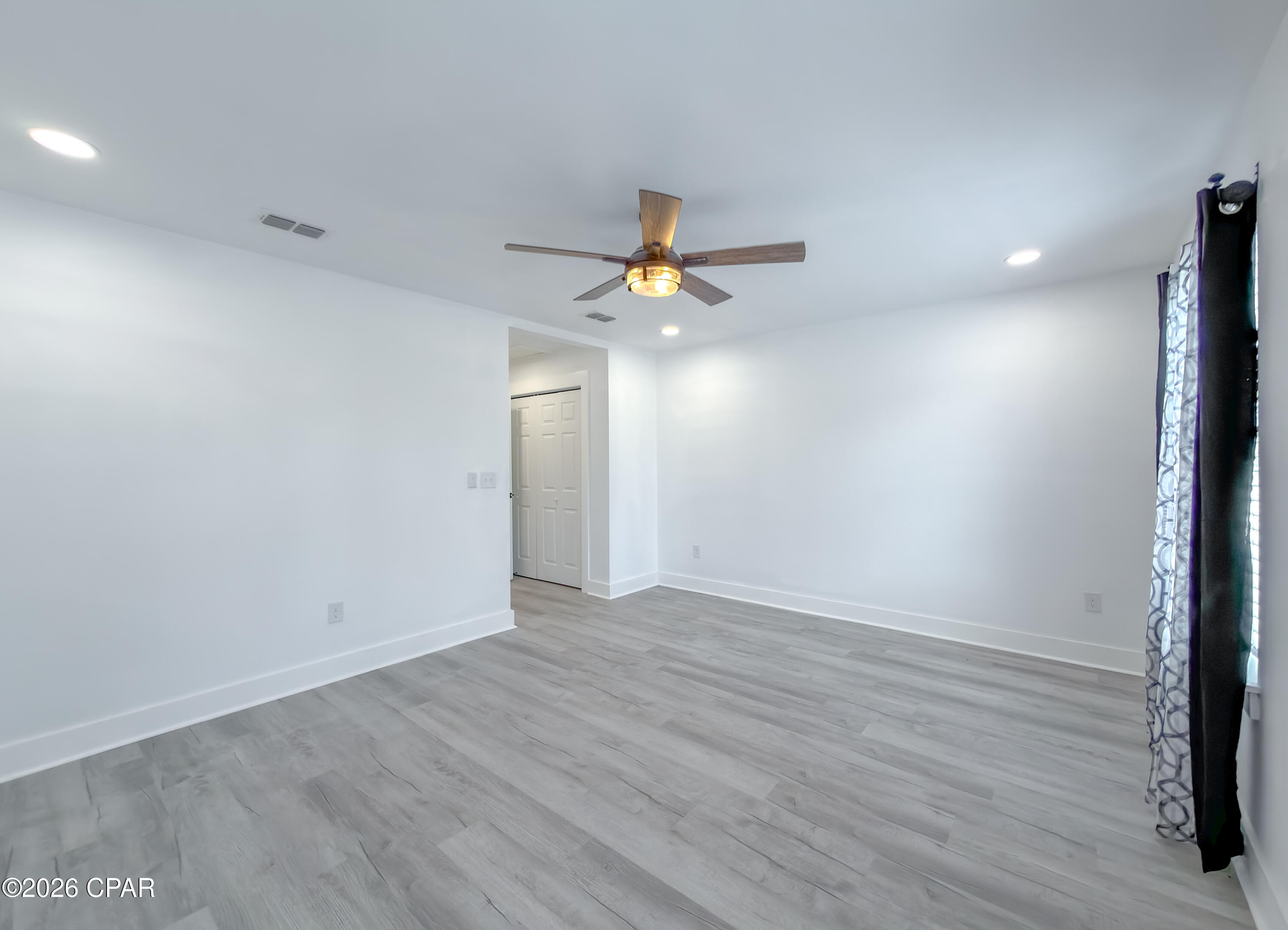 Image 33 For 15608 New Market Road