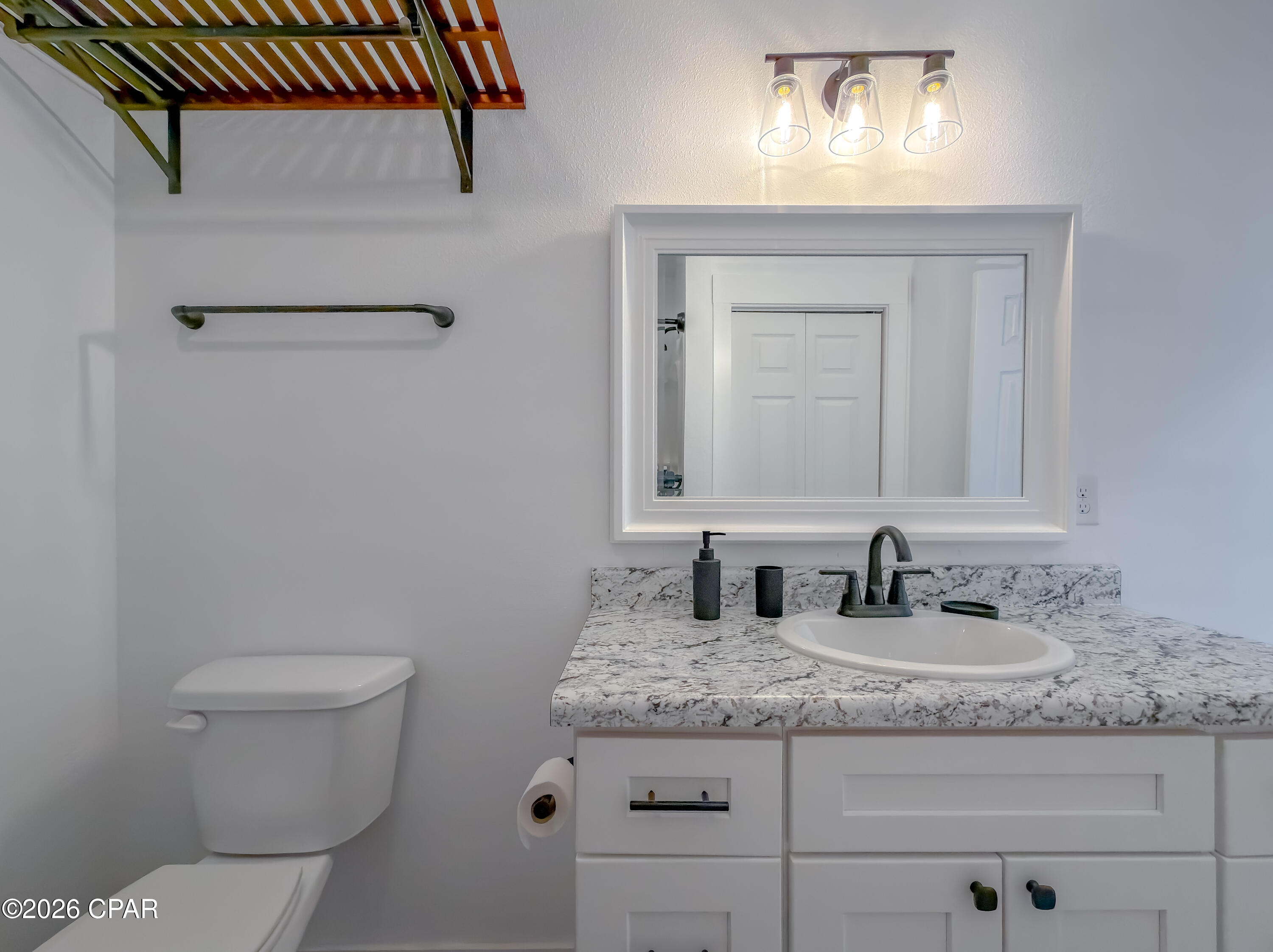 Image 38 For 15608 New Market Road