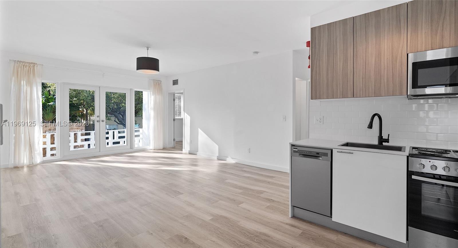 1561 Jefferson Avenue, Miami Beach, Florida 33139