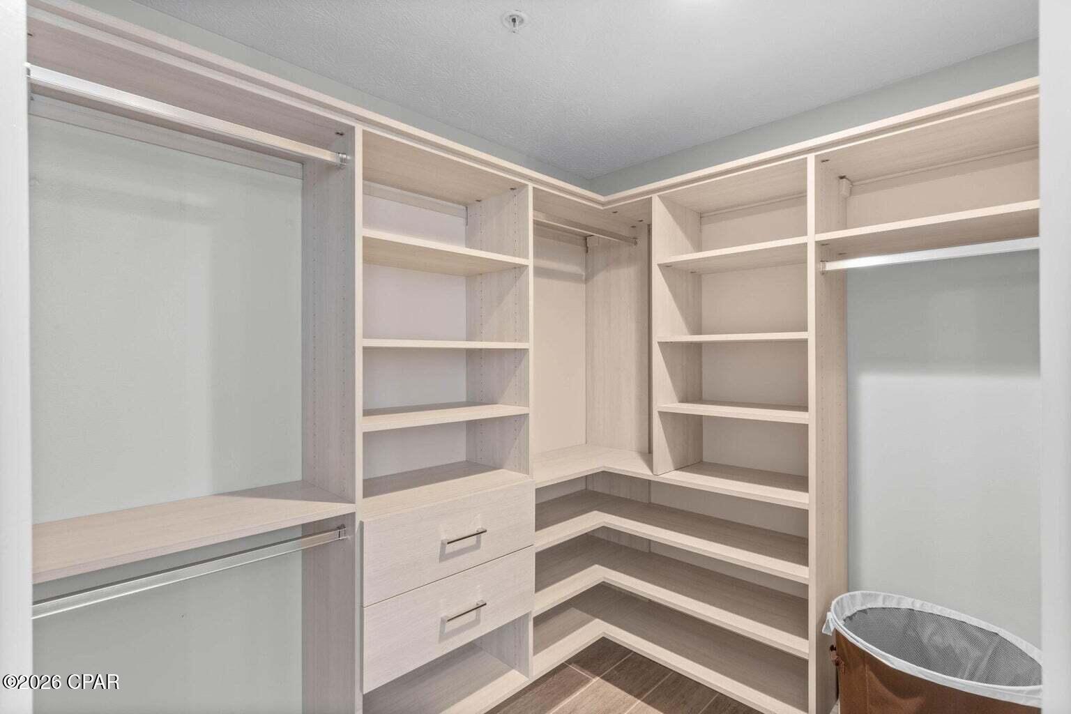 Image 32 For 5004 Thomas Drive 1811