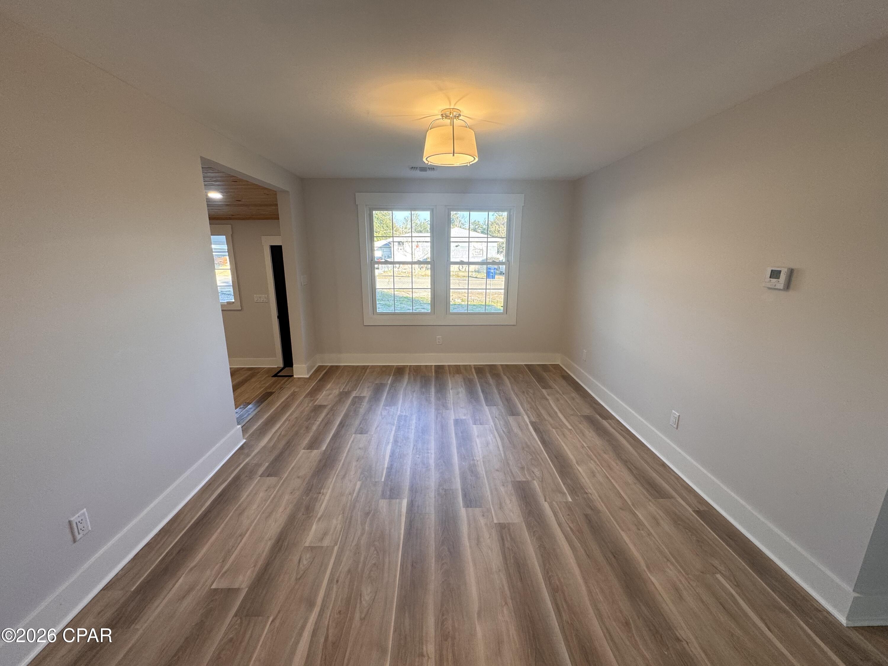 Image 10 For 111 Gayle Avenue