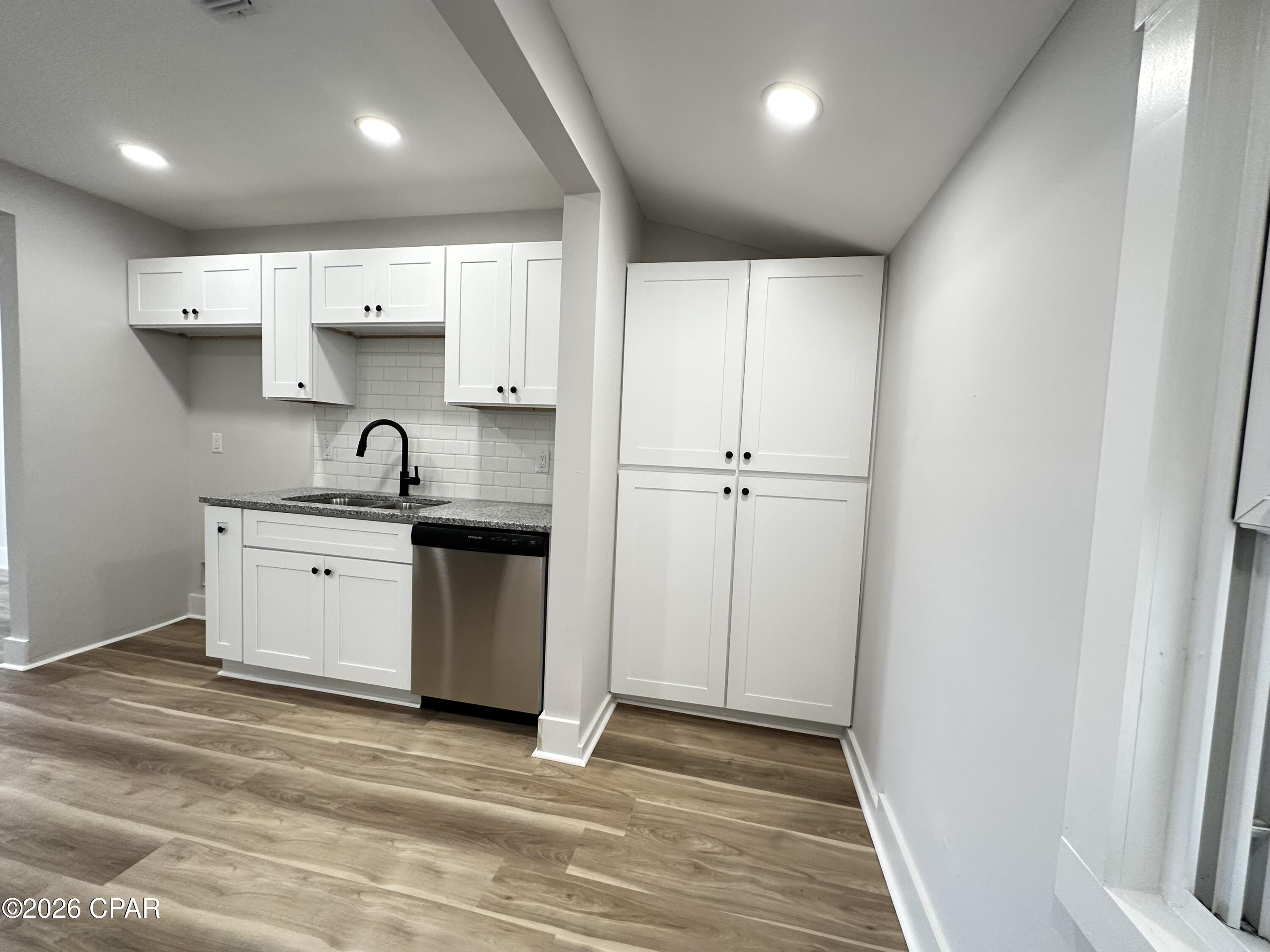 Image 8 For 111 Gayle Avenue