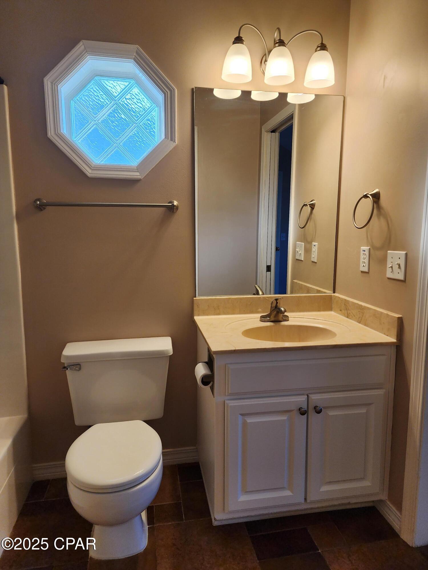 Image 14 For 200 Argonaut Street