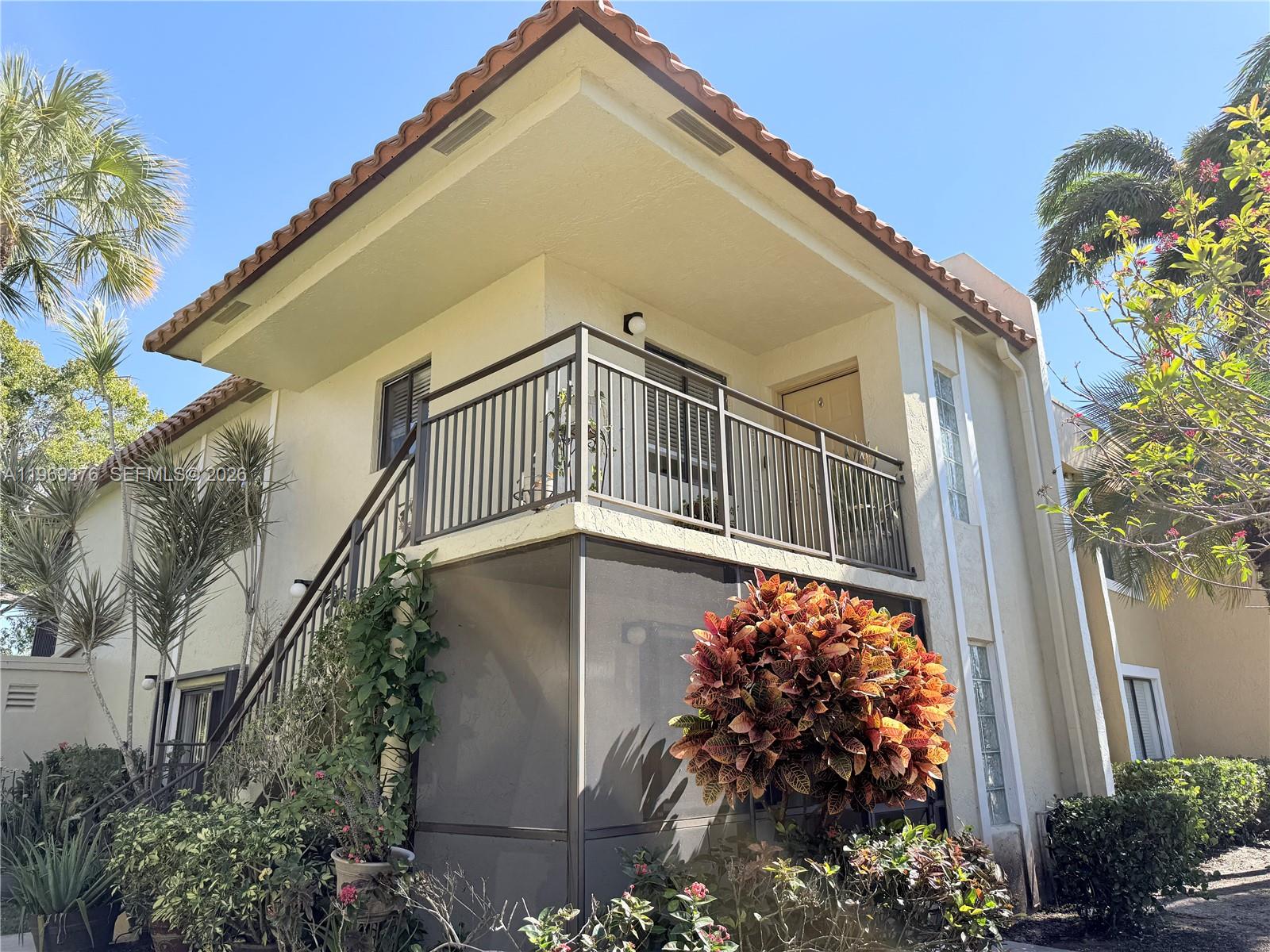 Weston Lakes 21 Inc Condo