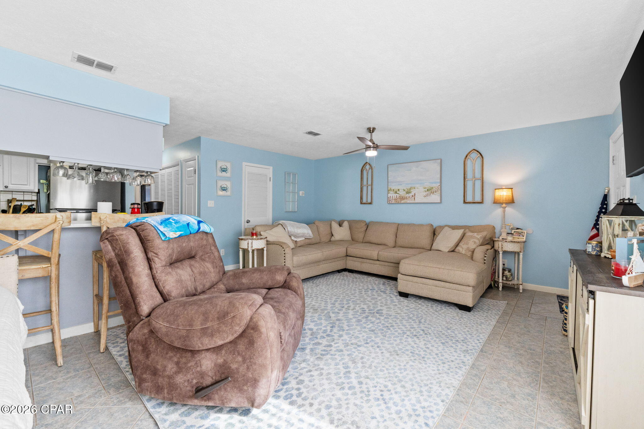 Image 2 For 7813 Lagoon Drive 5c