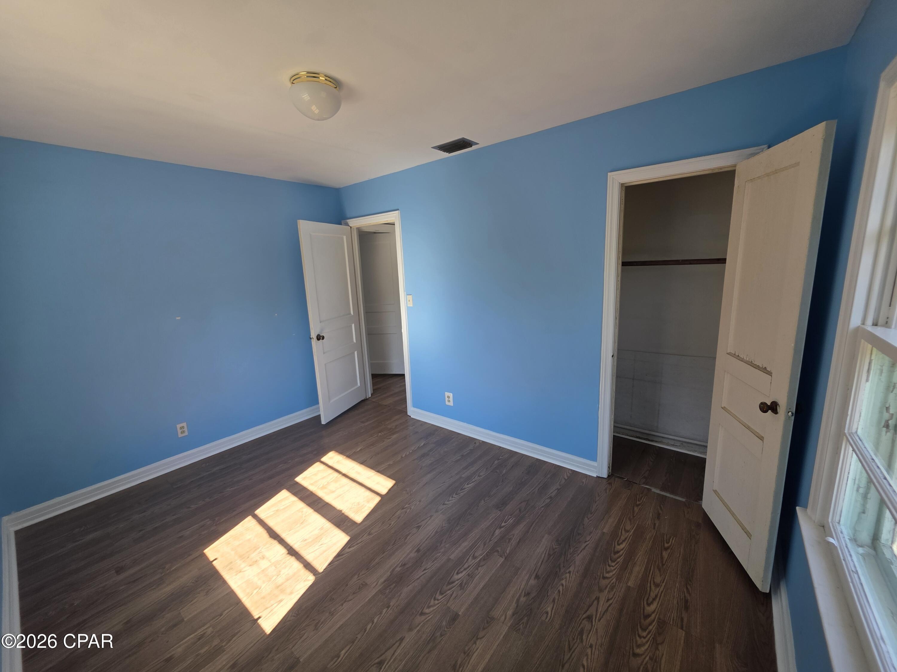 Image 10 For 1010 2nd Place