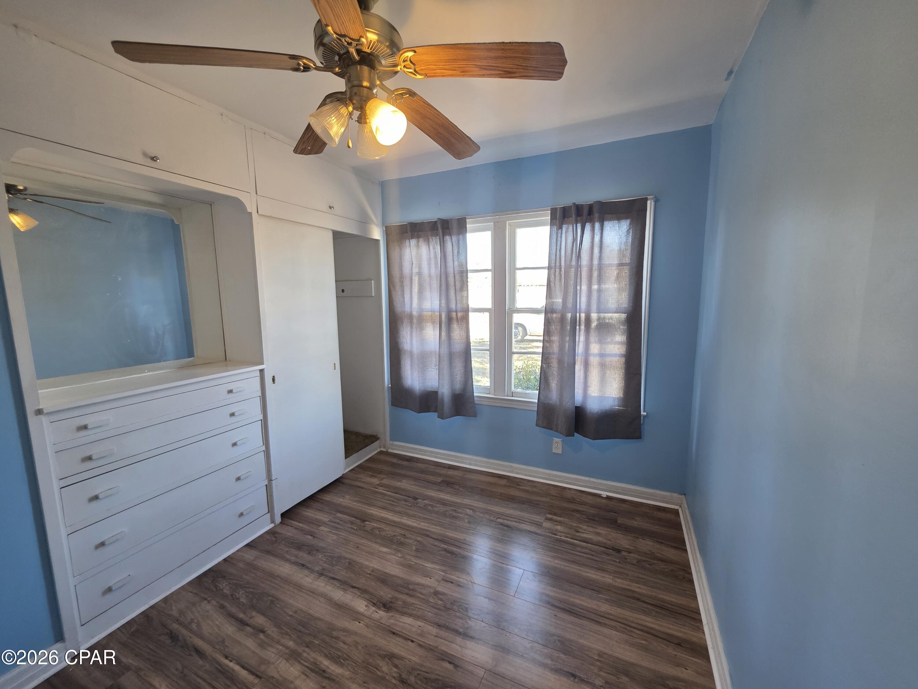 Image 21 For 1010 2nd Place