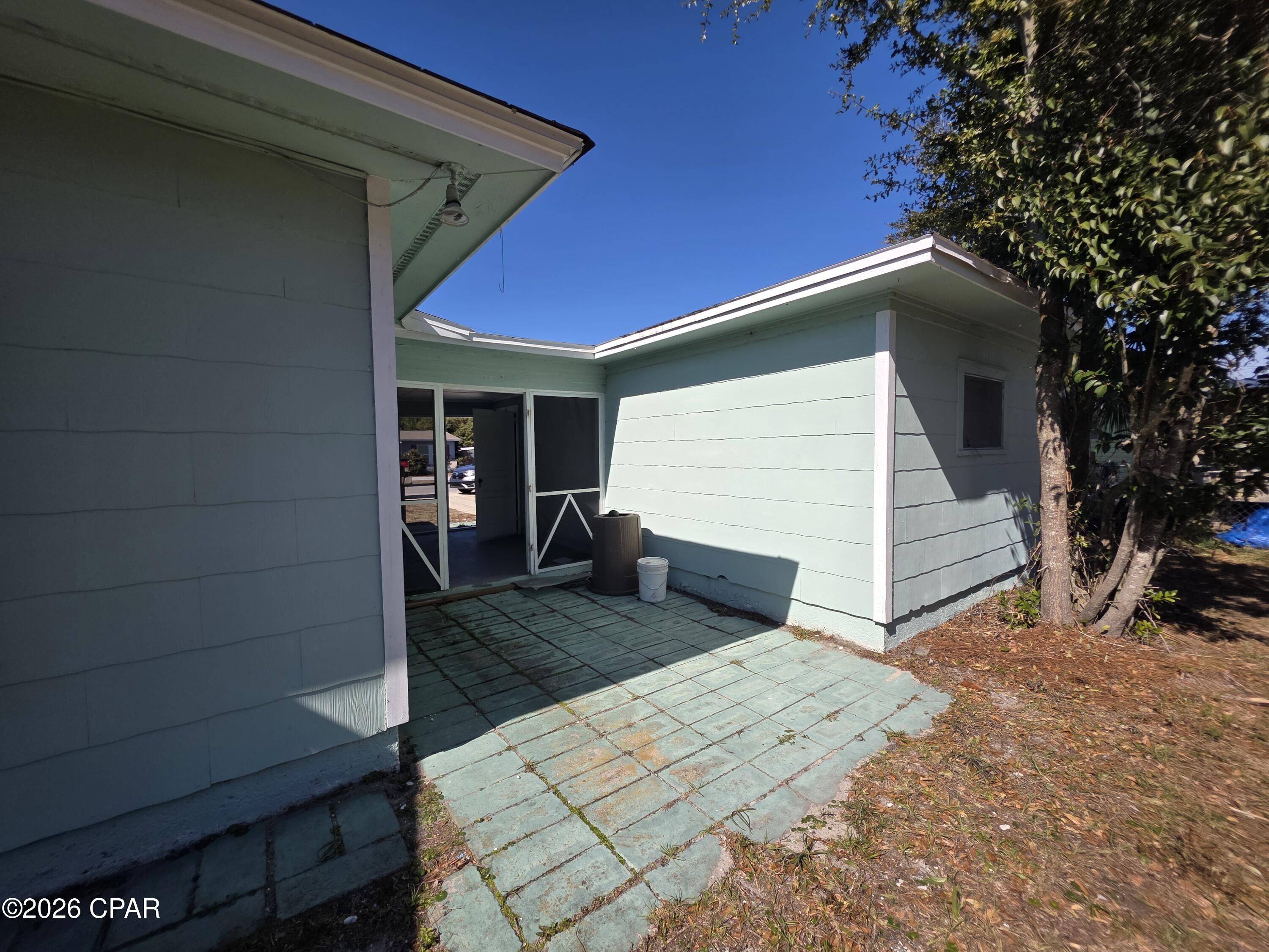 Image 6 For 1010 2nd Place