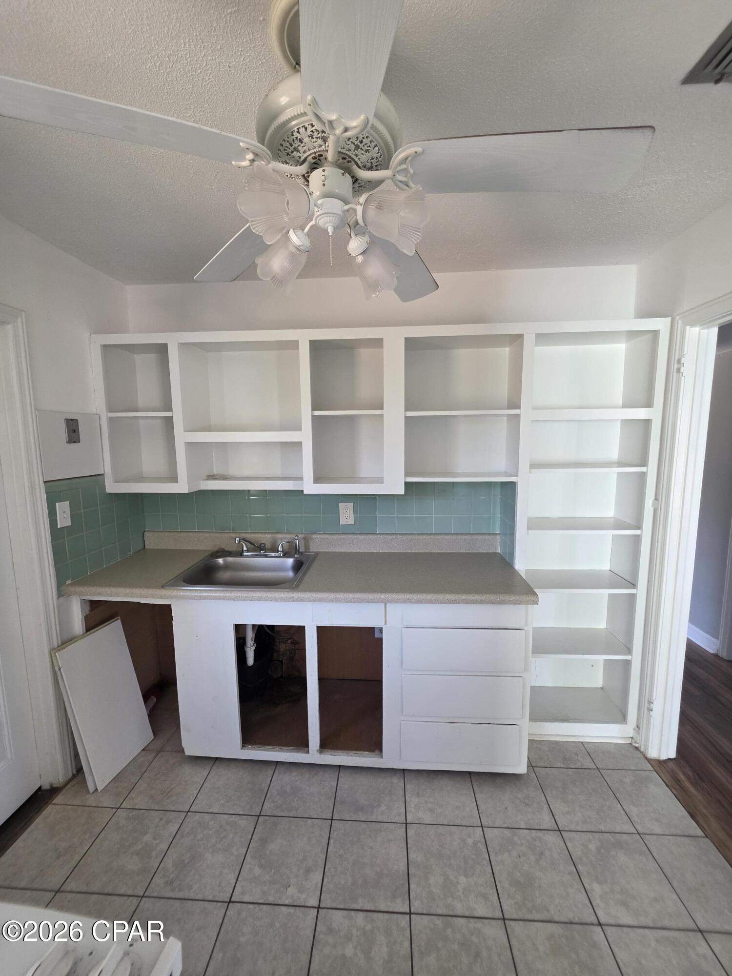 Image 9 For 1010 2nd Place