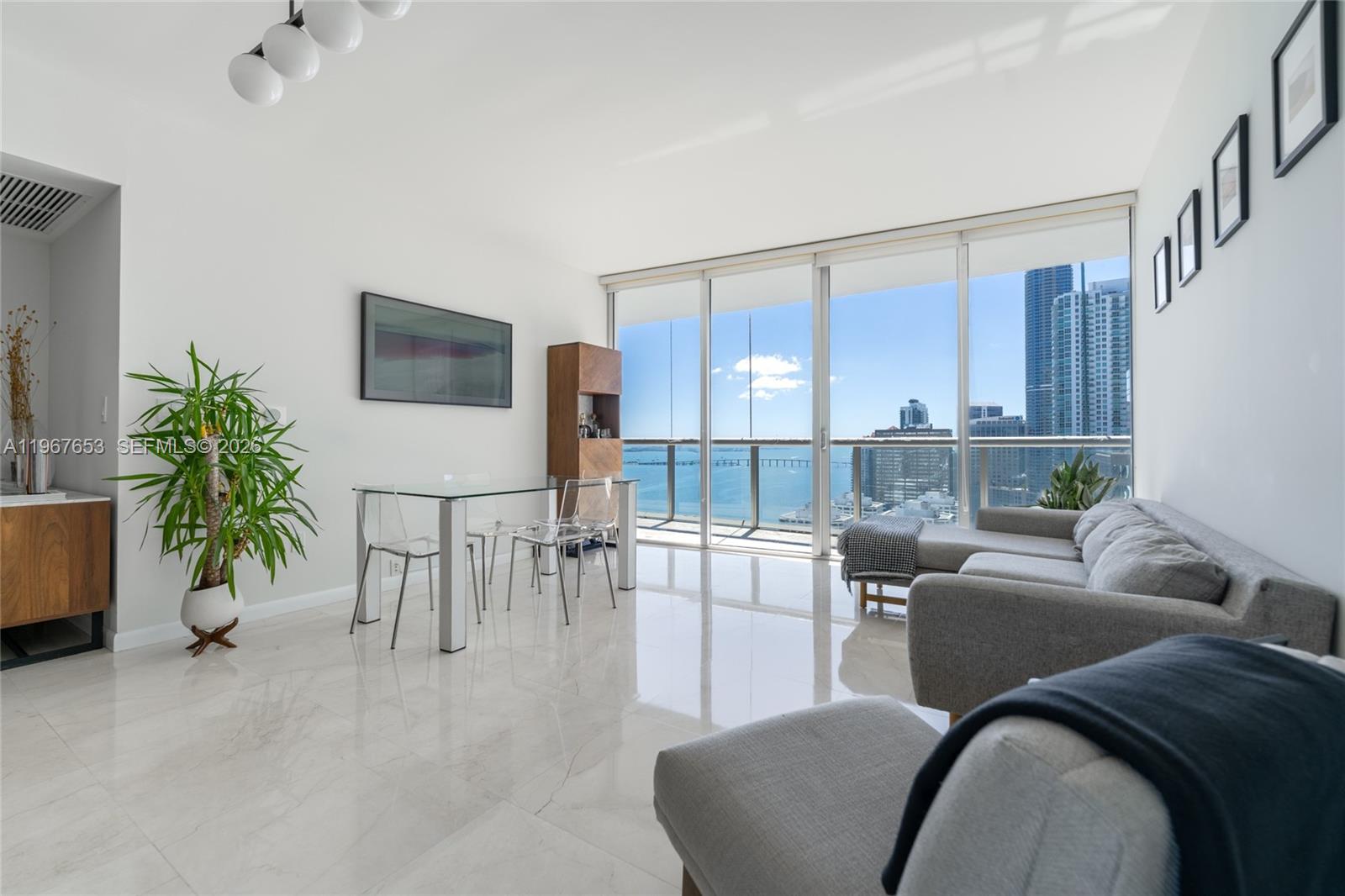Icon Brickell No Two Cond