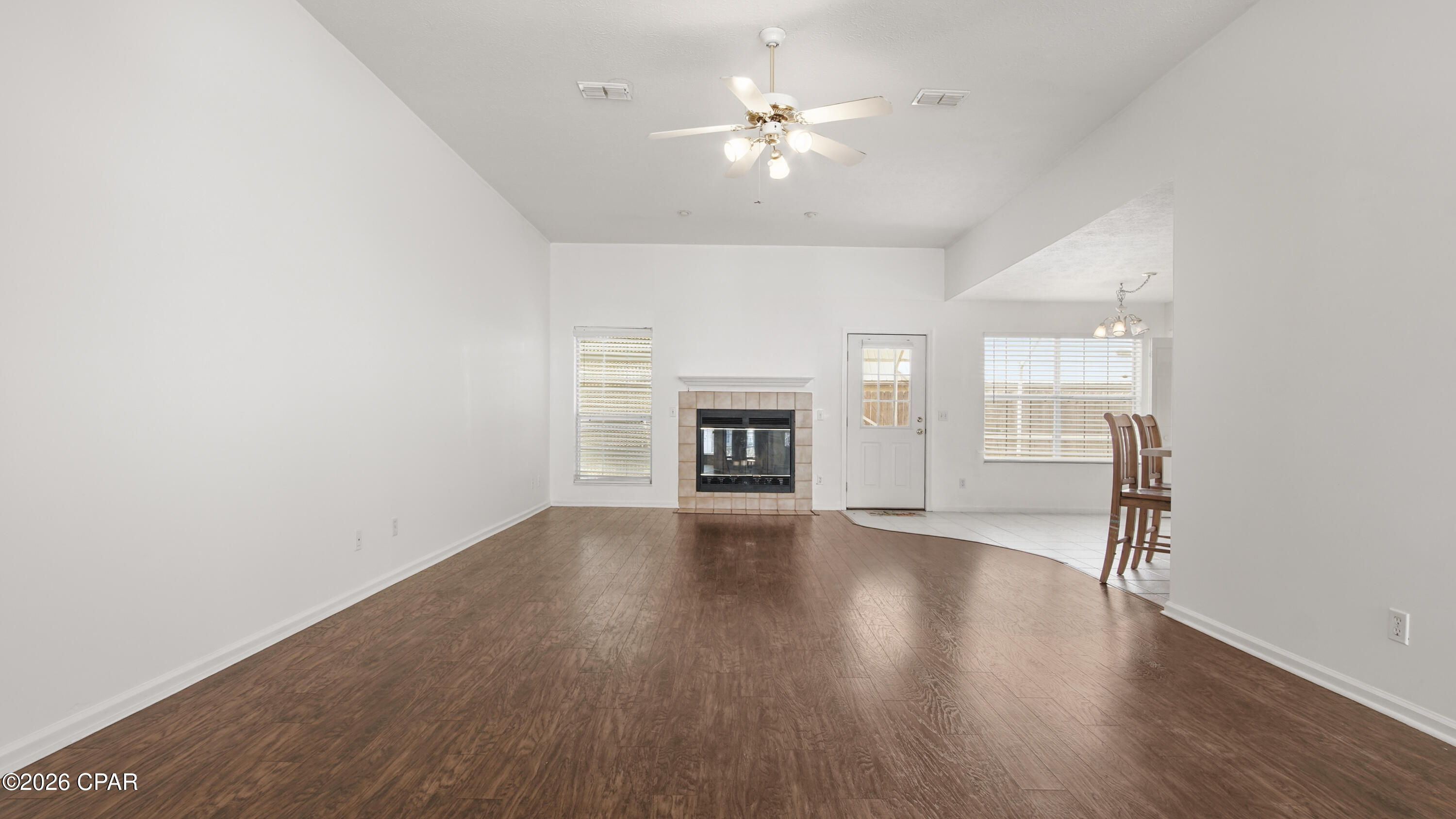 Image 5 For 919 Pelican Place