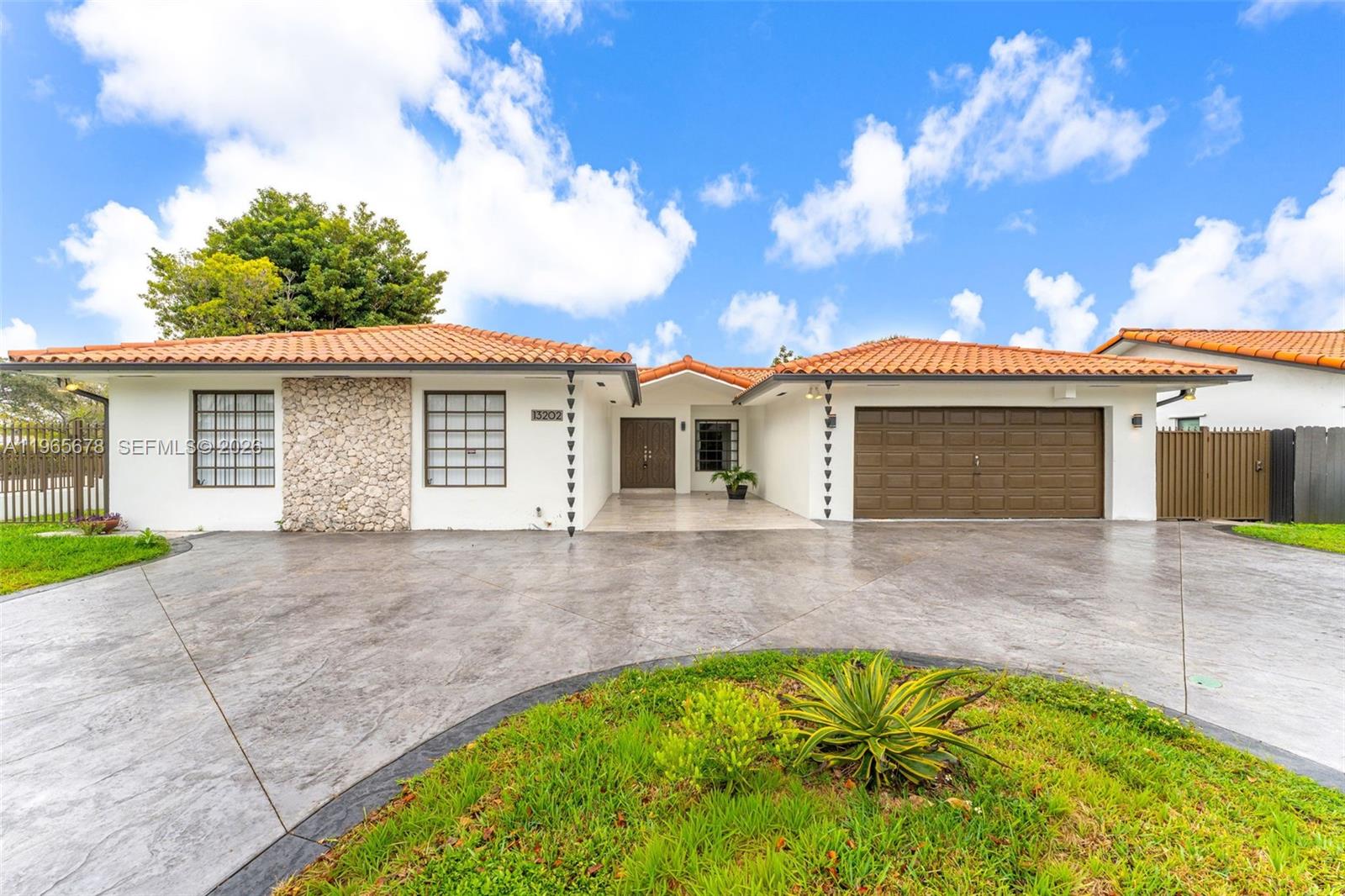 Sevilla Gardens Sec 1