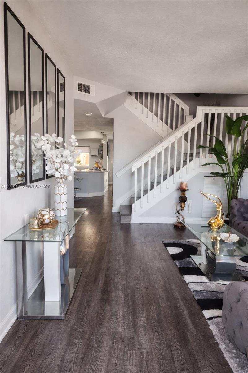 Vitran At Naranja Estates