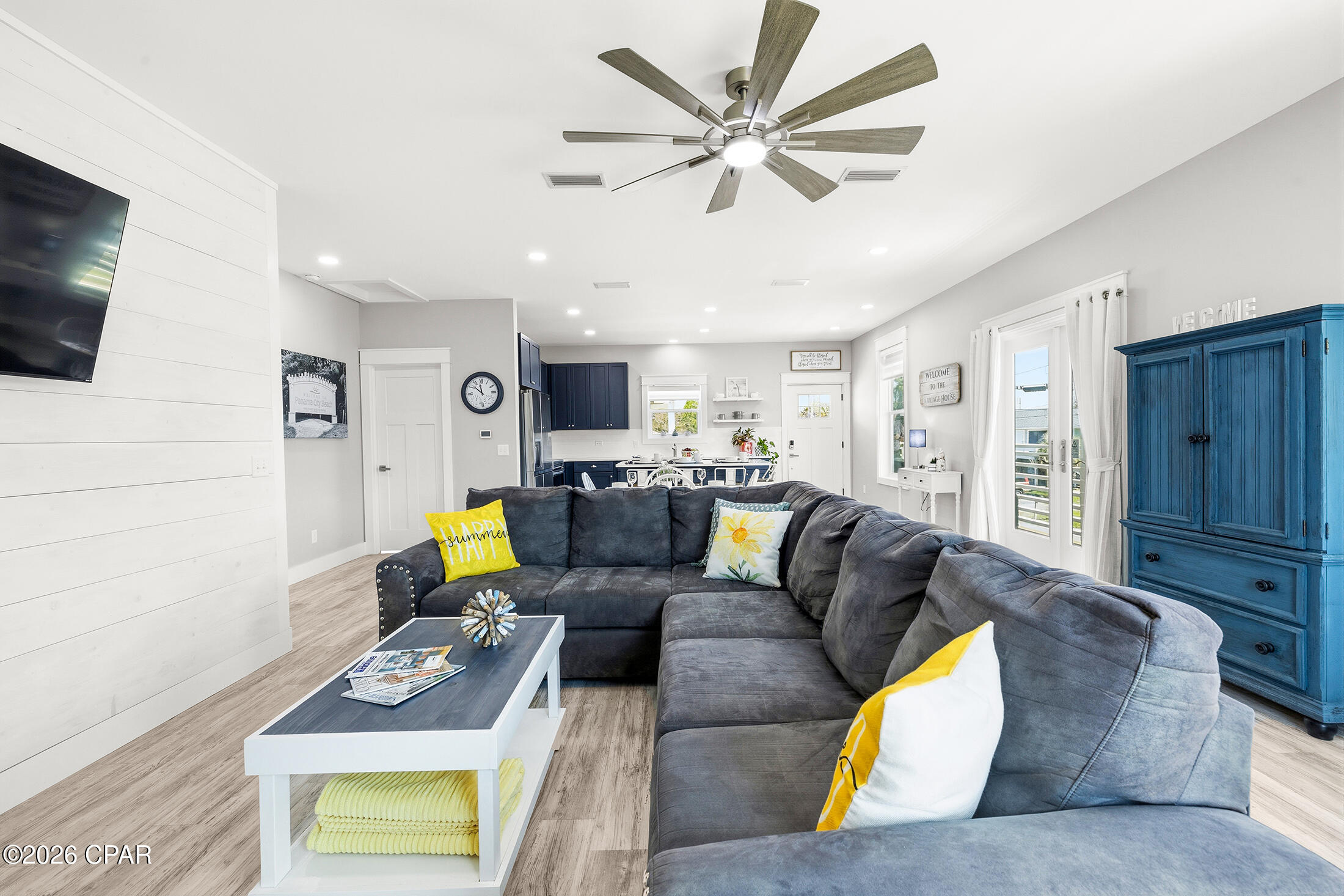 Image 12 For 209 Oleander Drive