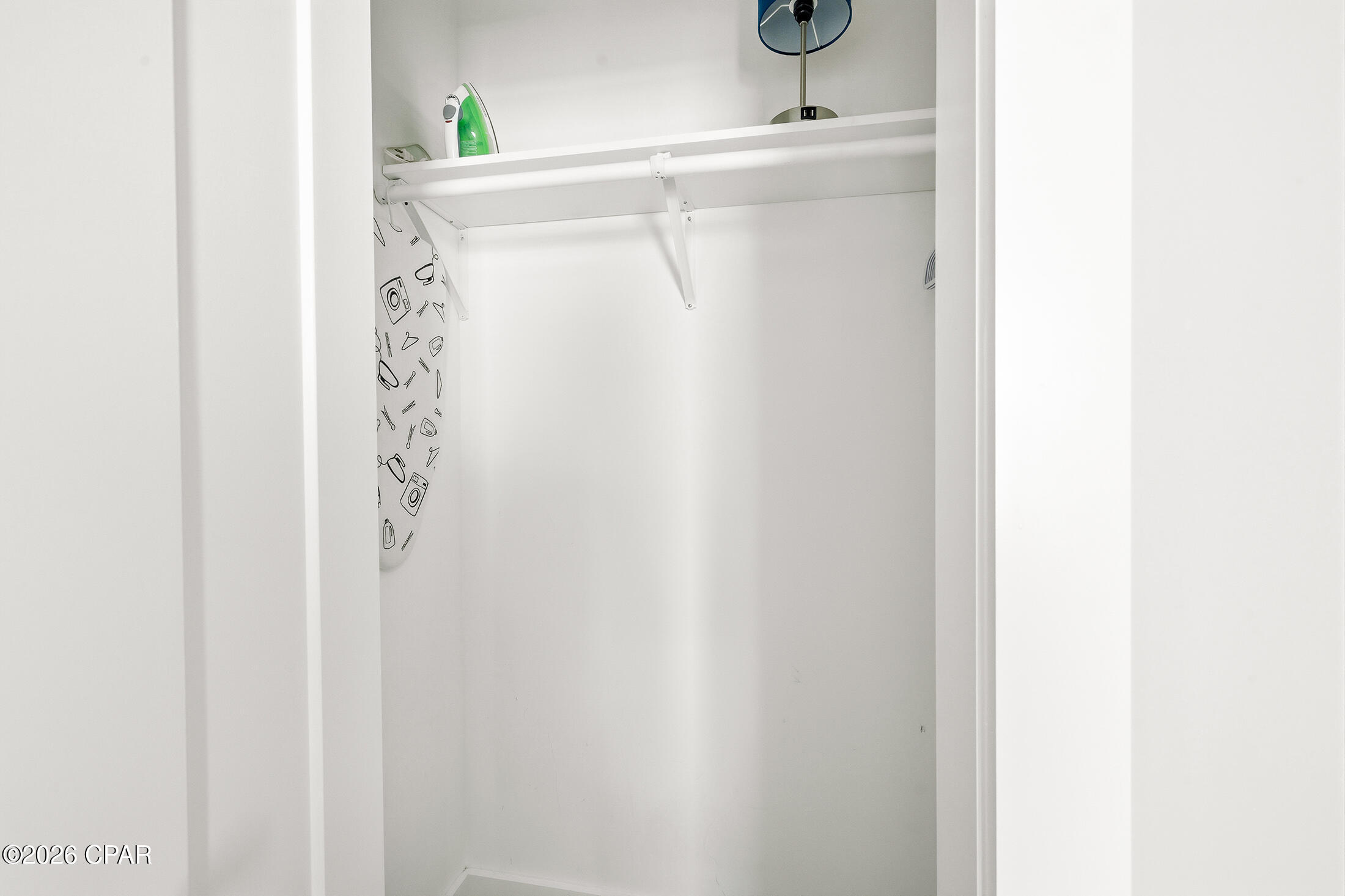 Image 17 For 209 Oleander Drive