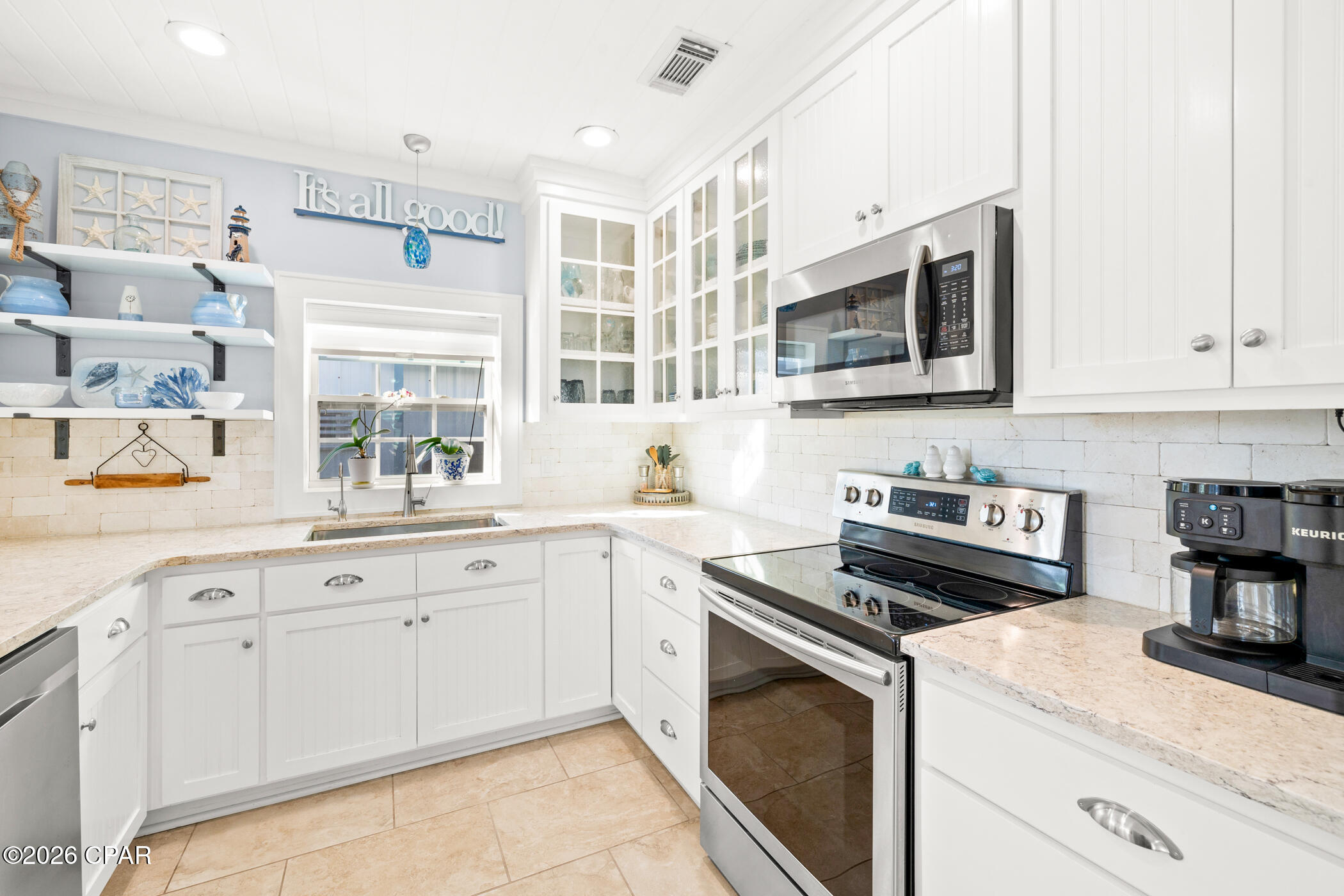 Image 4 For 209 Oleander Drive