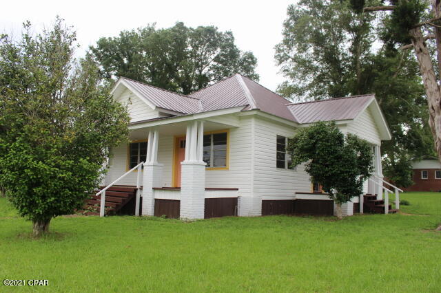 4th image of 2497 3rd Avenue, Alford, FL 32420 | MLS# 785651