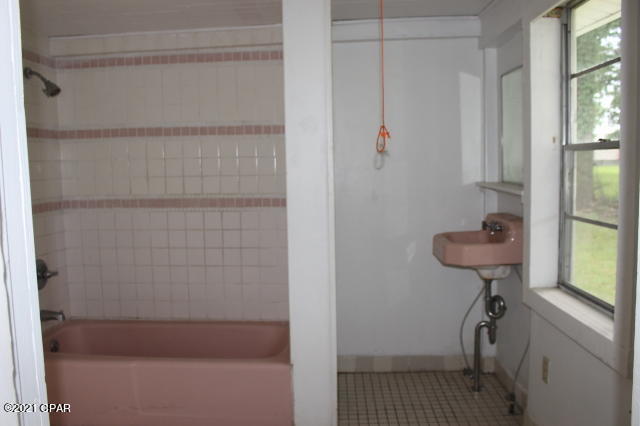 Image 42 For 2497 3rd Avenue