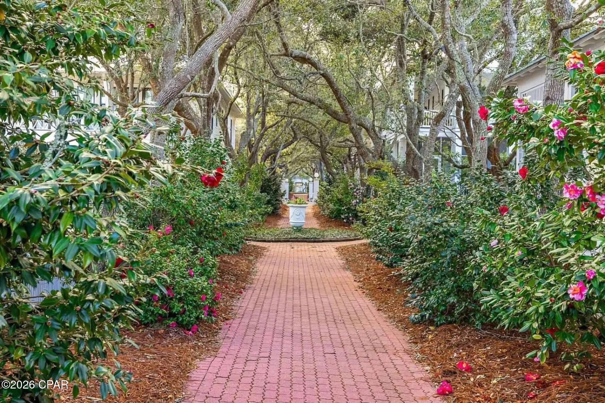 Image 36 For 114 Carillon Market Street 213