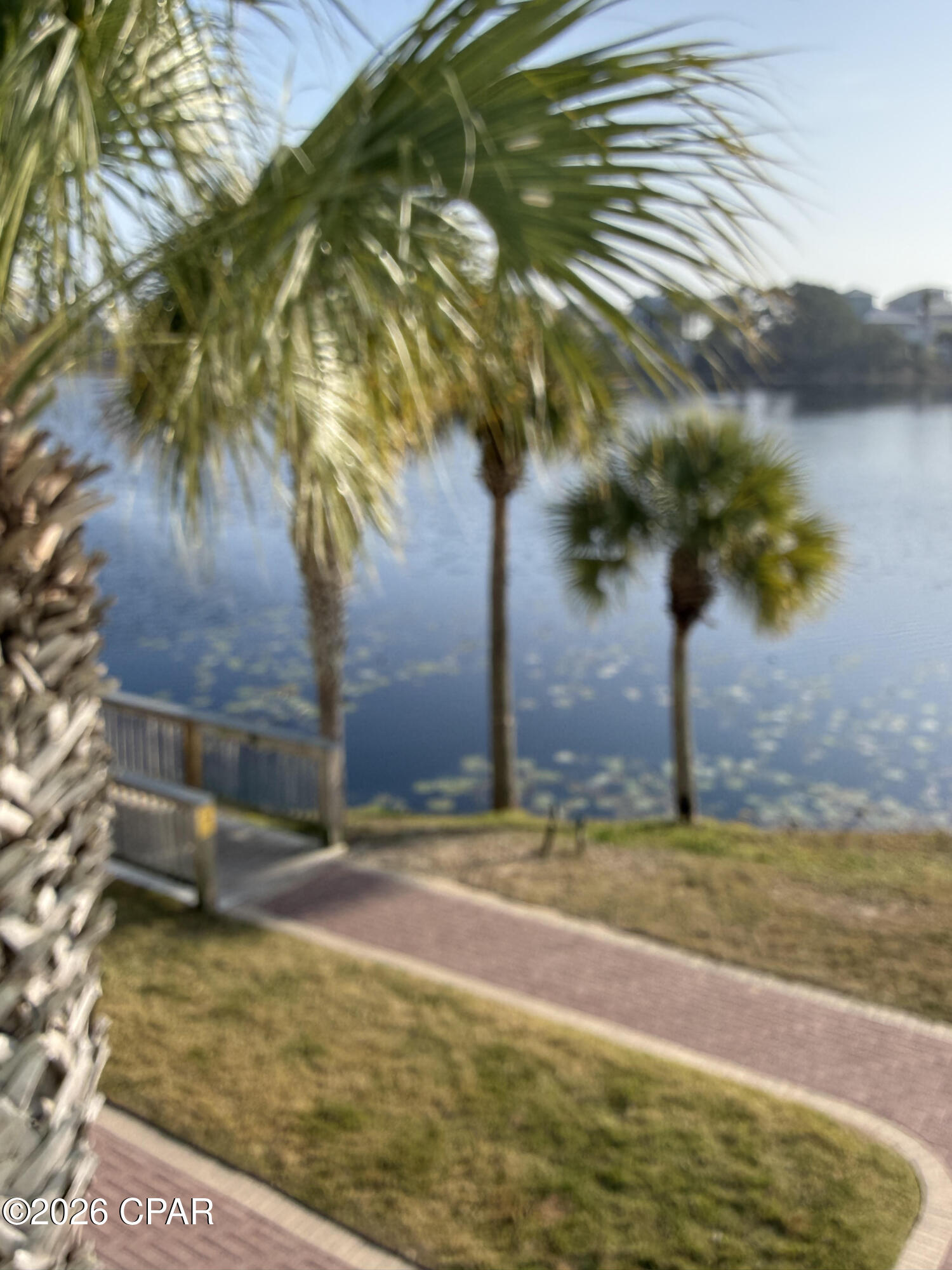 Image 4 For 114 Carillon Market Street 213